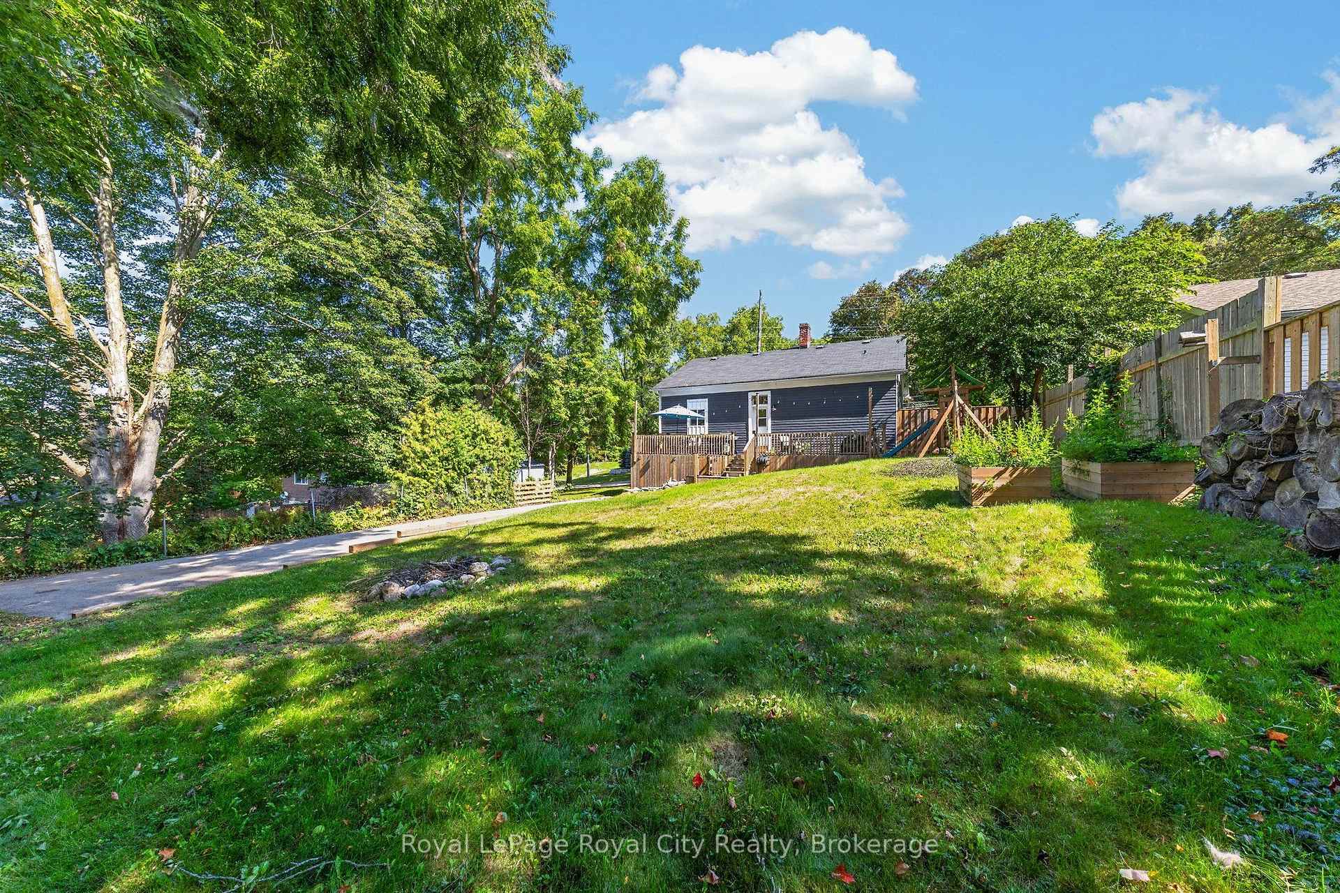 Photo 44 of 393 Main Street S, Guelph/Eramosa, Rockwood — HOMEH