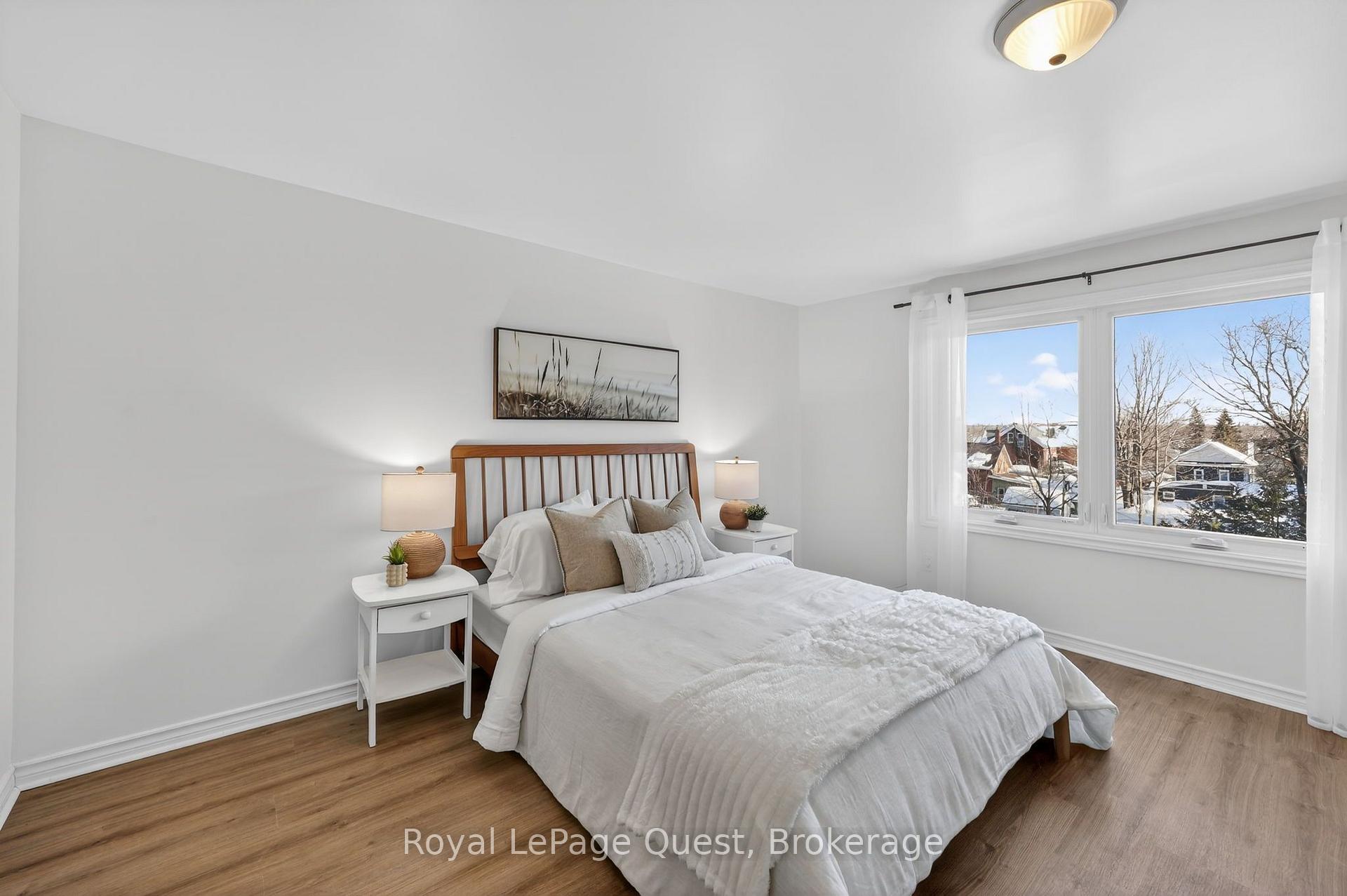 Photo 31 of 109 Brant Street E, Orillia — HOMEH