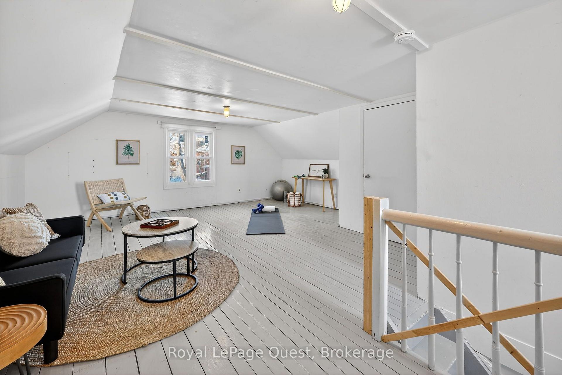 Photo 41 of 109 Brant Street E, Orillia — HOMEH