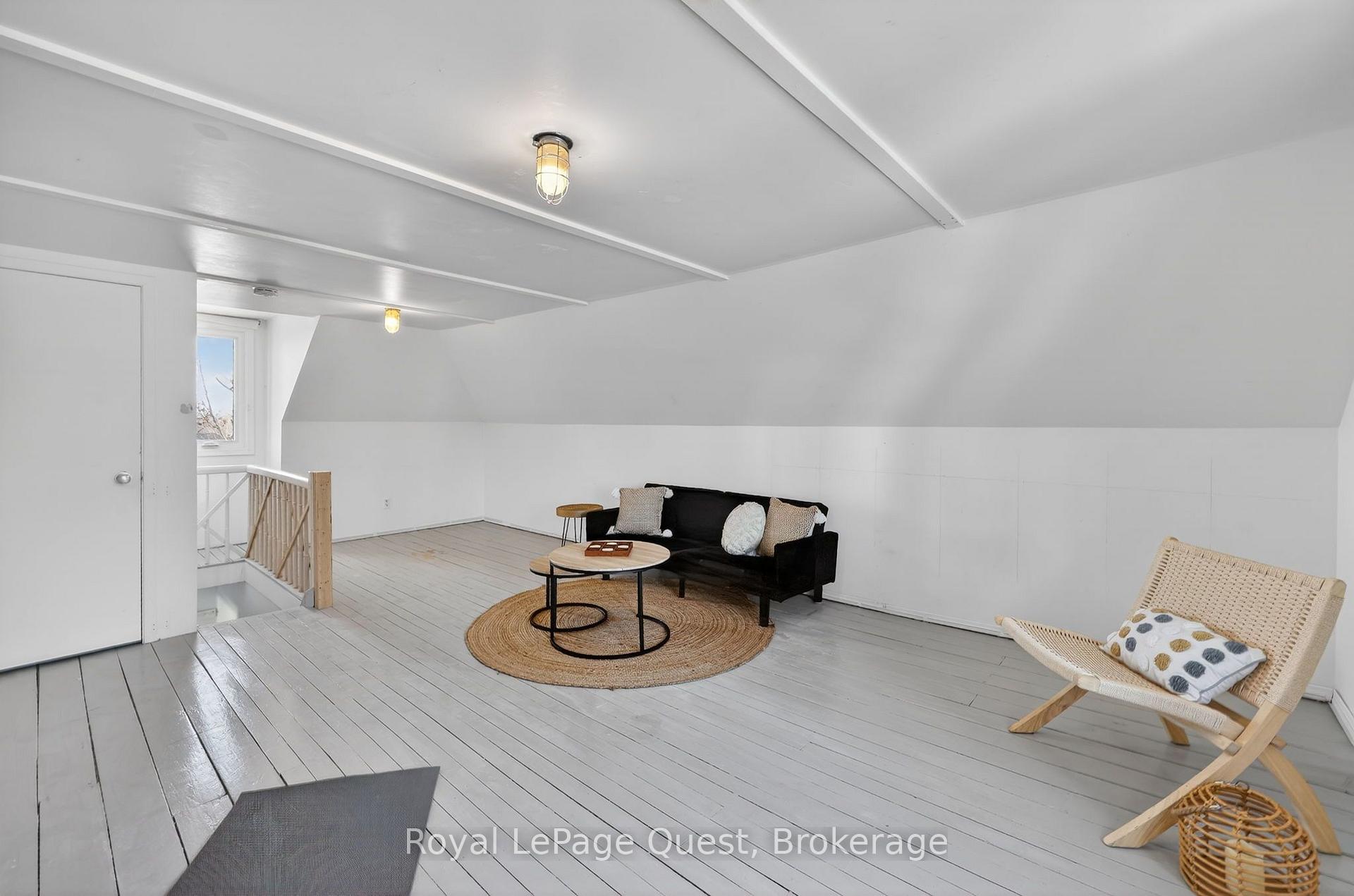 Photo 42 of 109 Brant Street E, Orillia — HOMEH