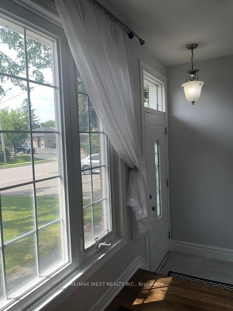 Photo 3 of 241 Ashlar Road, Richmond Hill, Crosby — HOMEH