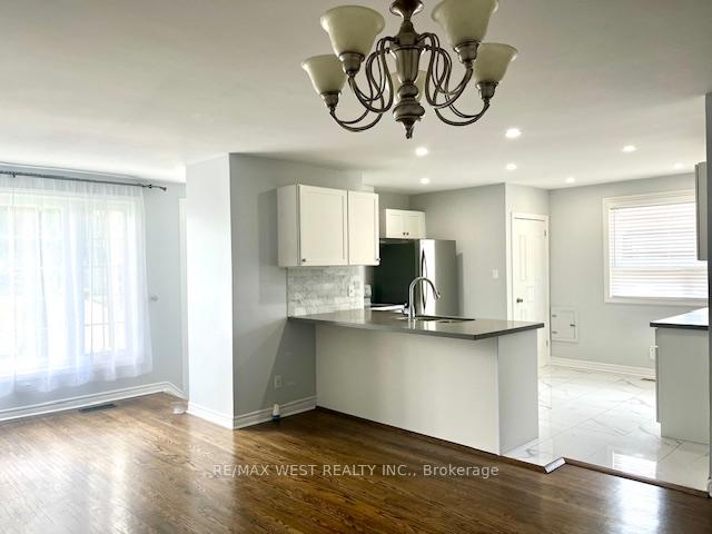 Photo 11 of 241 Ashlar Road, Richmond Hill, Crosby — HOMEH