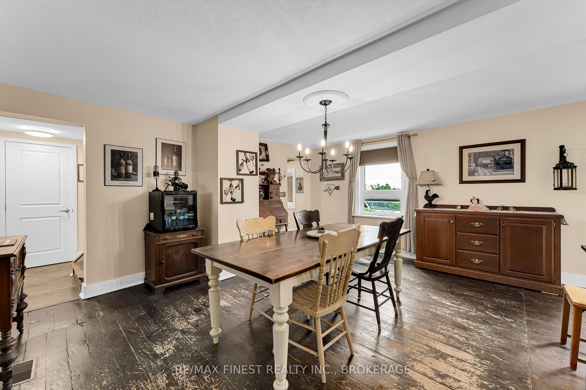 Photo 10 of 2018 Rutledge Road, Frontenac, Frontenac South — HOMEH