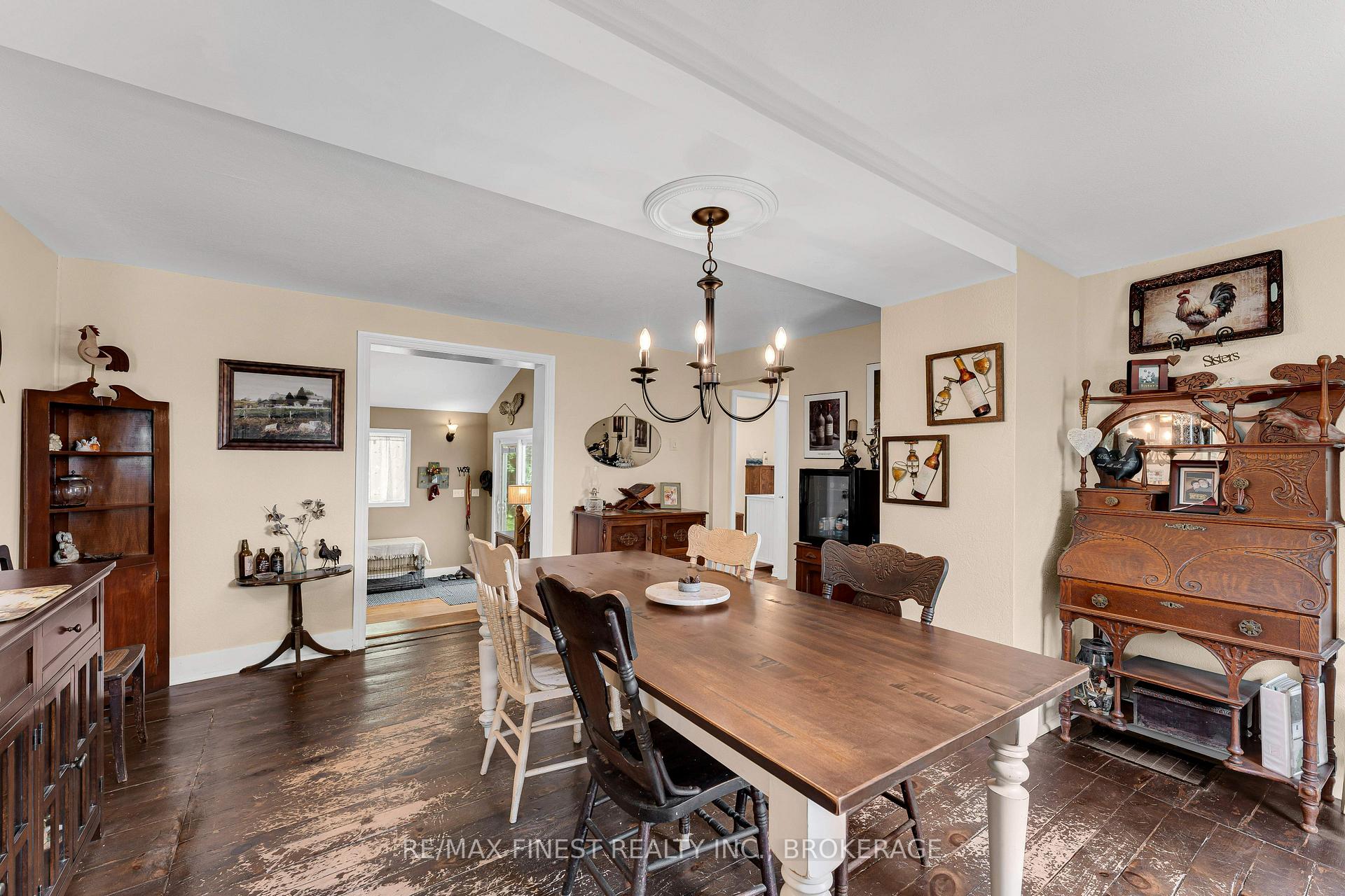 Photo 11 of 2018 Rutledge Road, Frontenac, Frontenac South — HOMEH