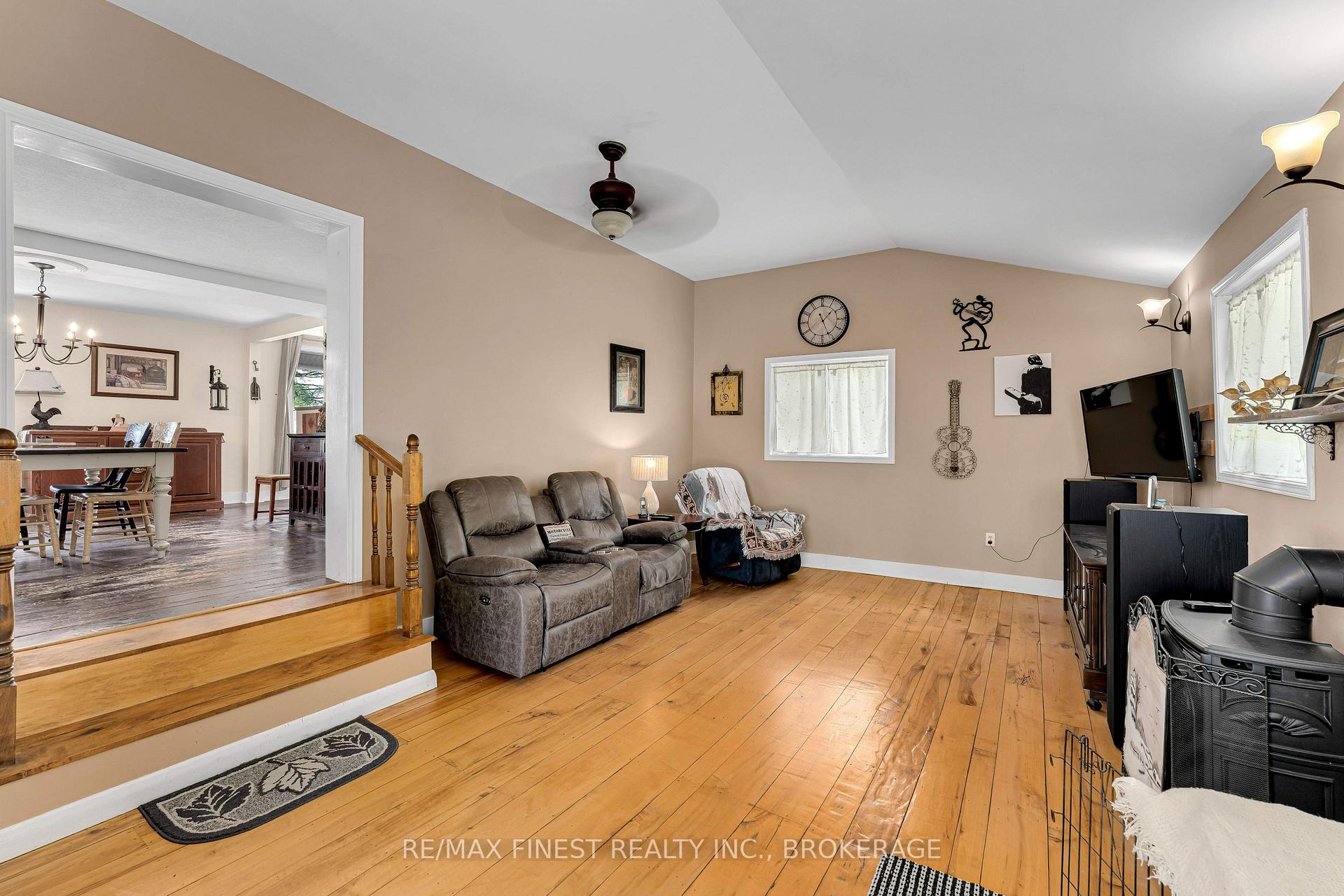 Photo 15 of 2018 Rutledge Road, Frontenac, Frontenac South — HOMEH