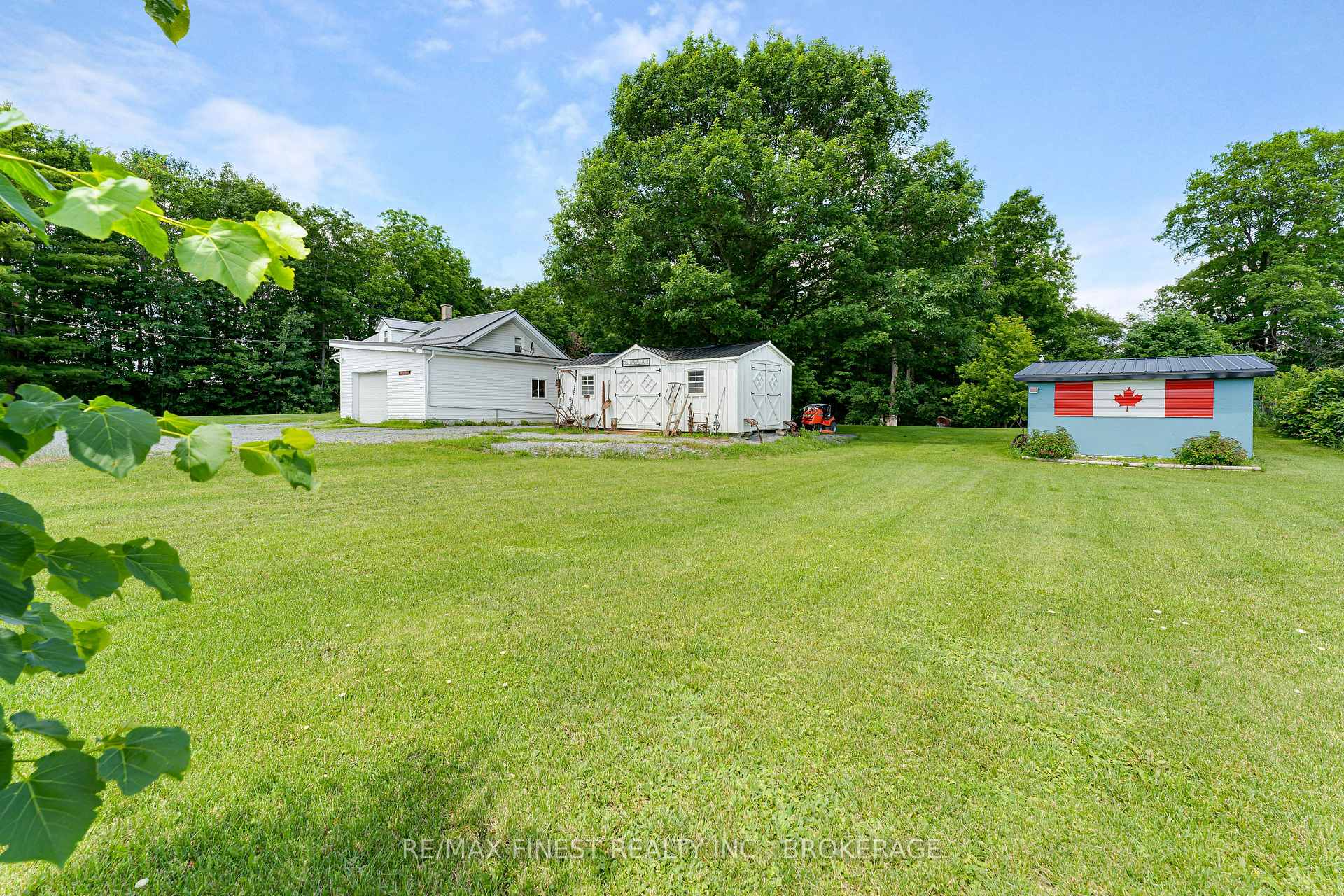 Photo 35 of 2018 Rutledge Road, Frontenac, Frontenac South — HOMEH