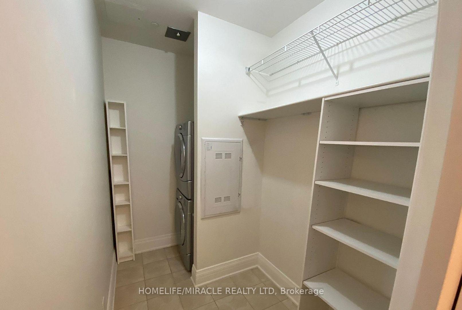 Photo 11 of Unit 425, 80 Burns Boulevard, King, King City — HOMEH