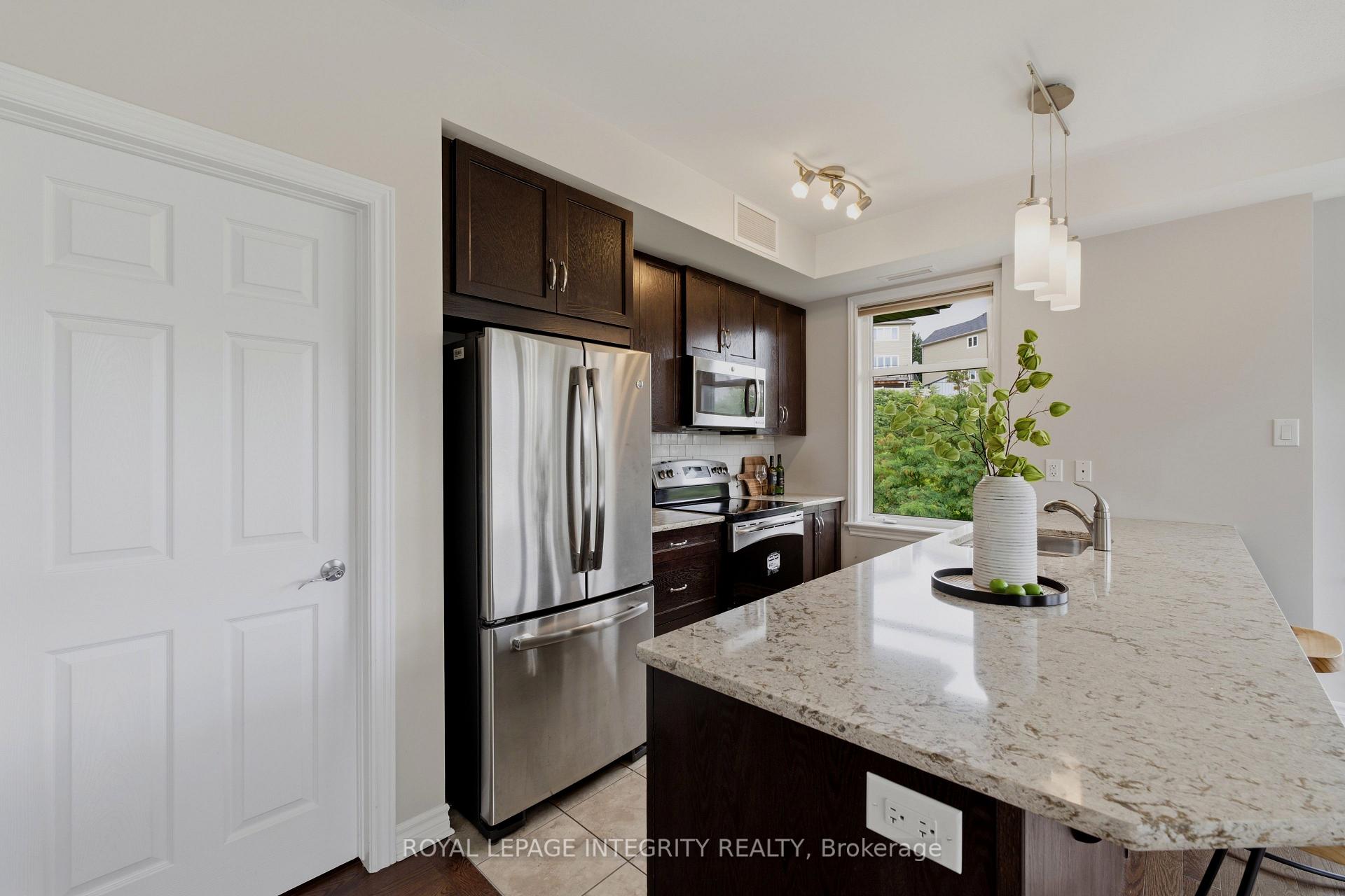 Photo 10 of Unit 303, 170 Guelph Private, Ottawa, Kanata - Kanata Lakes/Heritage Hills — HOMEH