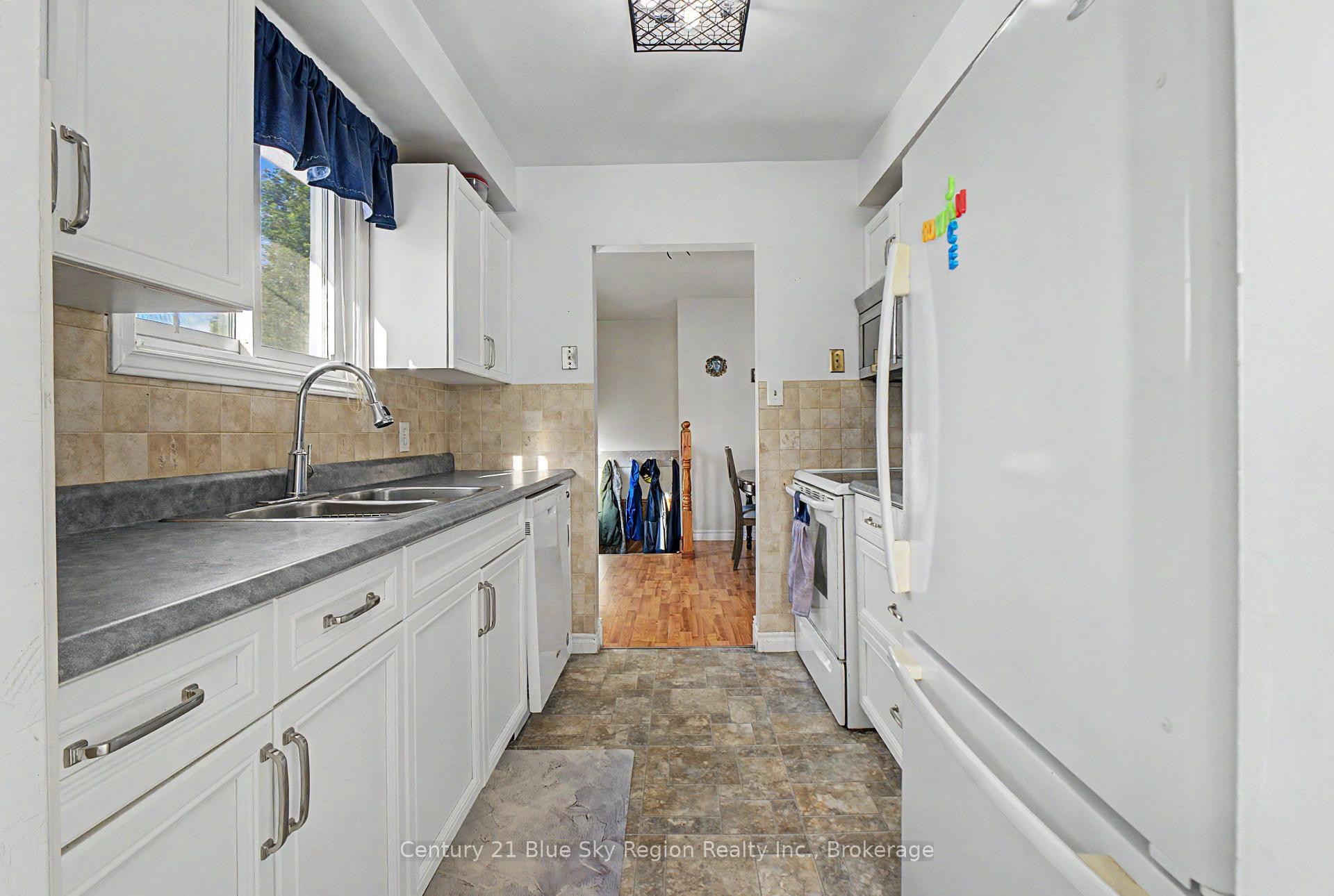 Photo 11 of 56 Southview Crescent, North Bay, College Heights — HOMEH