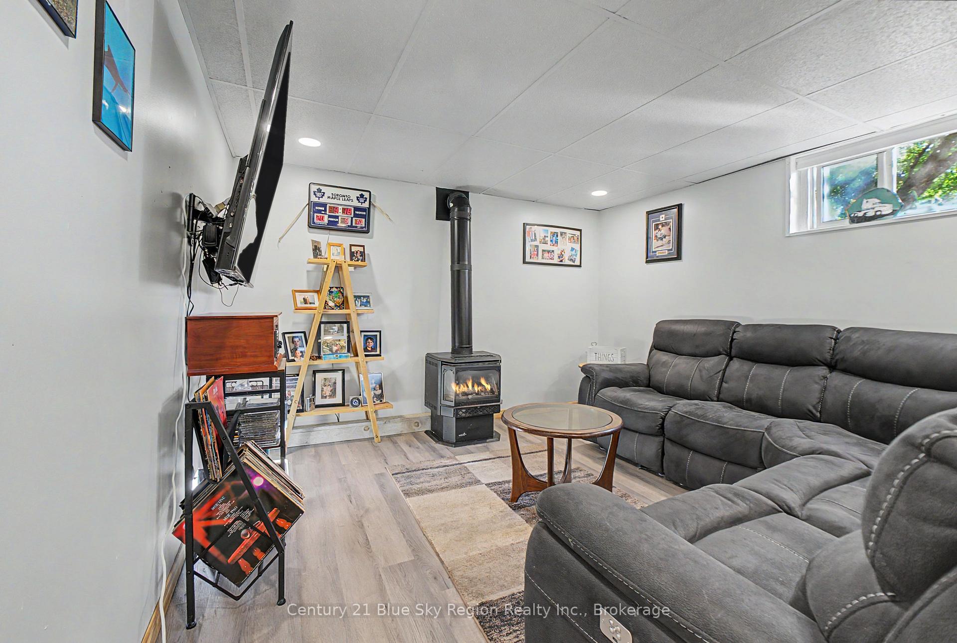 Photo 28 of 56 Southview Crescent, North Bay, College Heights — HOMEH