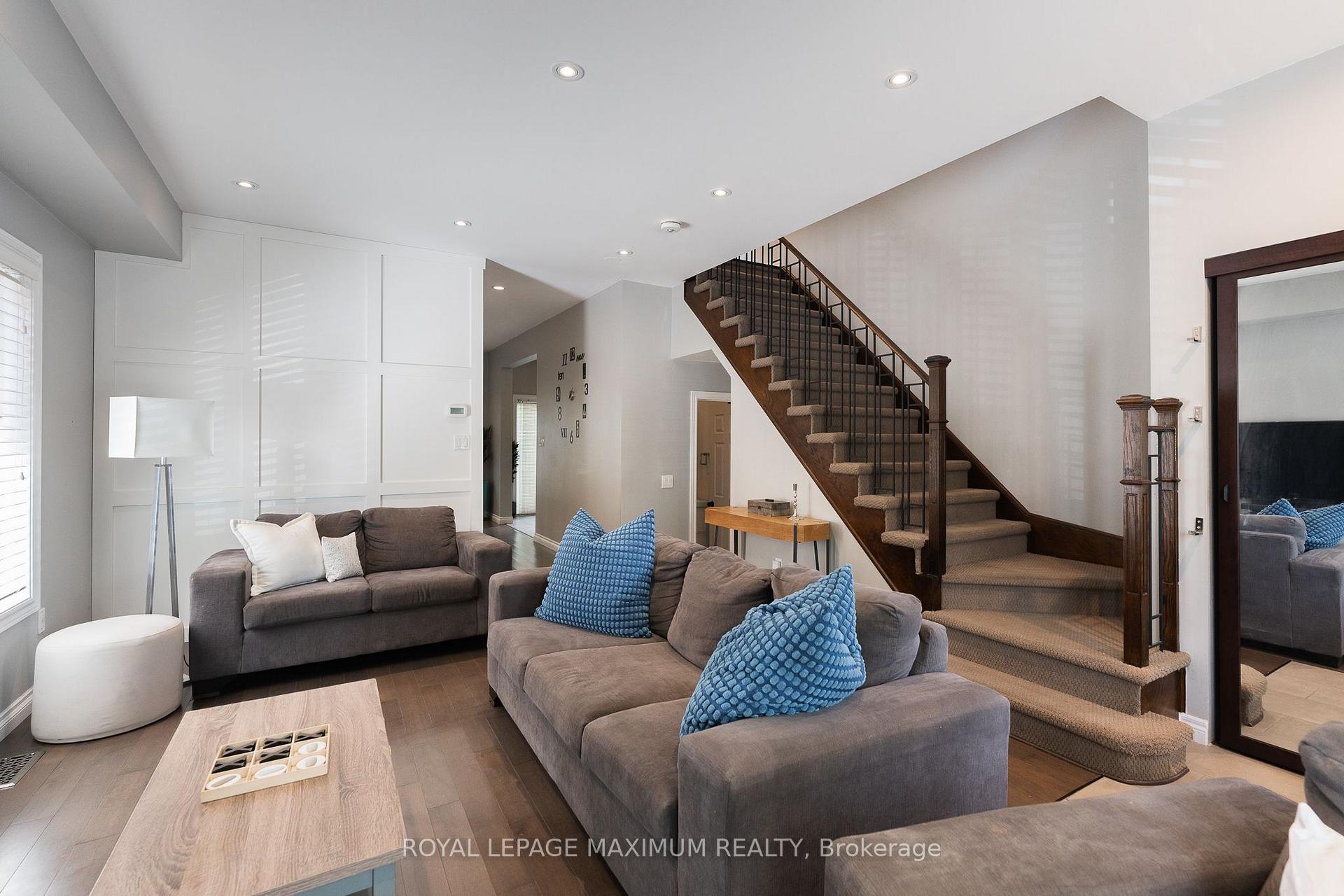 Photo 9 of 5221 Garland Crescent, Burlington, Orchard — HOMEH