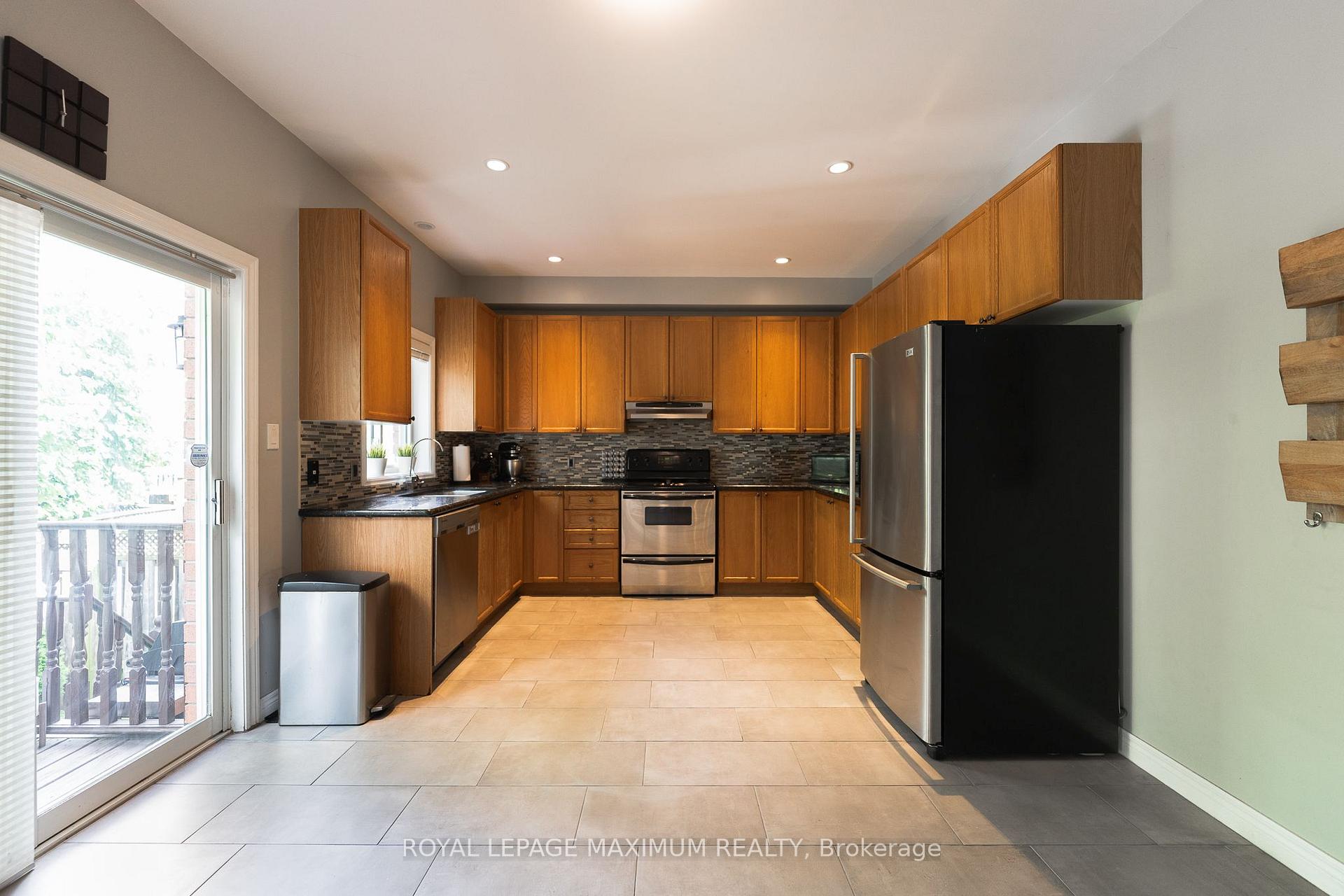 Photo 14 of 5221 Garland Crescent, Burlington, Orchard — HOMEH