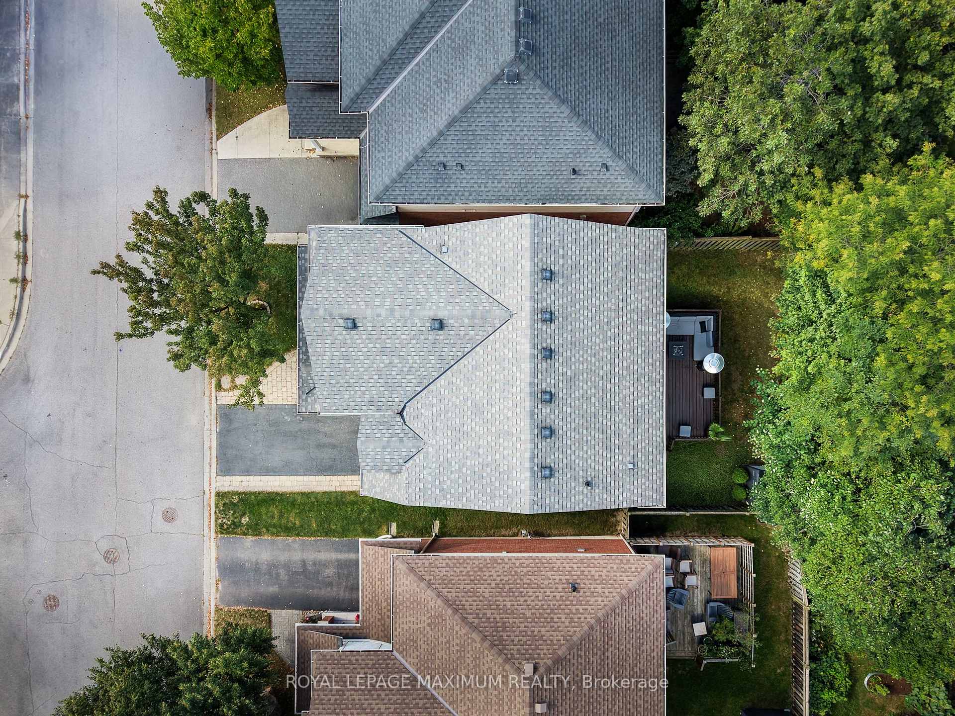 Photo 36 of 5221 Garland Crescent, Burlington, Orchard — HOMEH