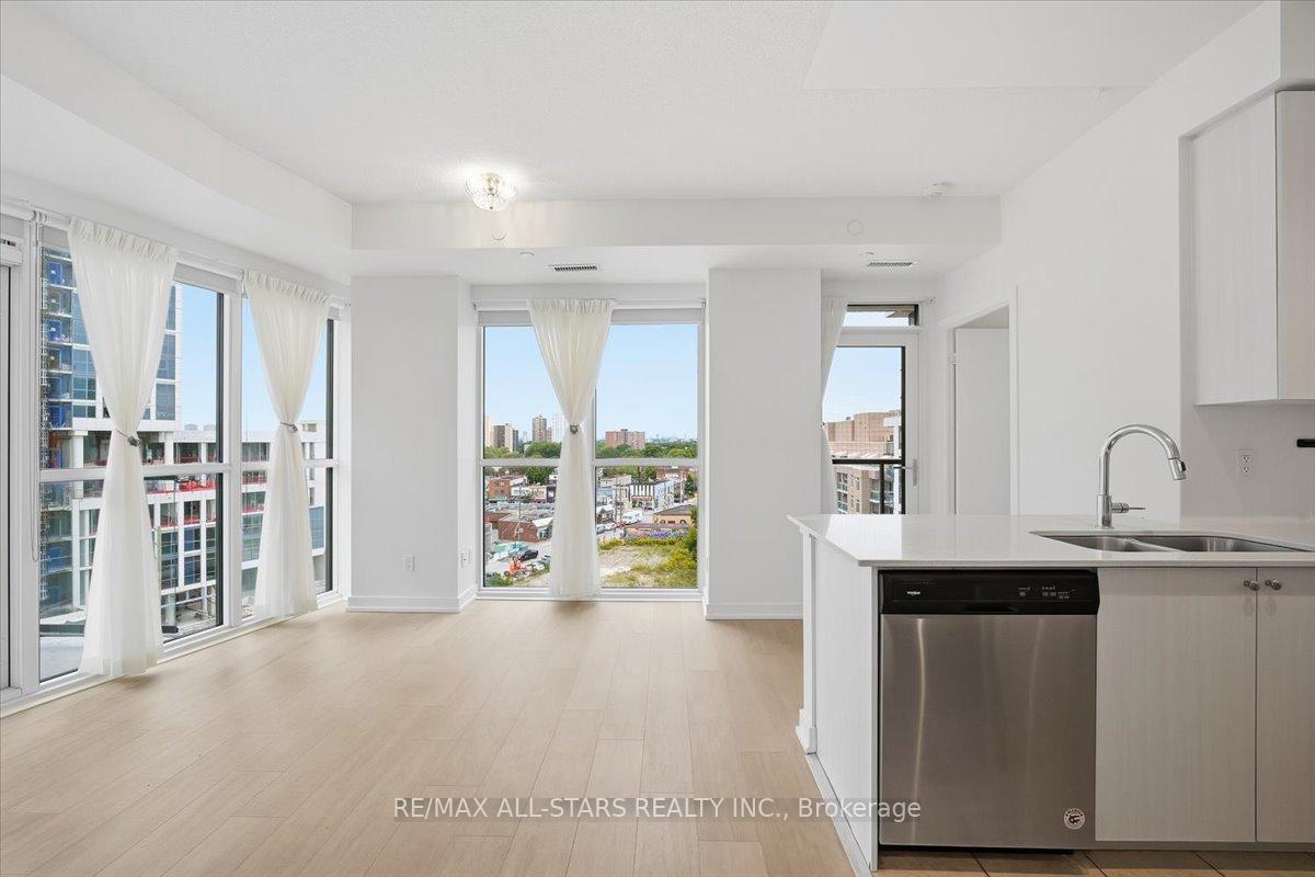 Photo 3 of Unit 824, 8 Trent Avenue, Toronto, East End-Danforth — HOMEH