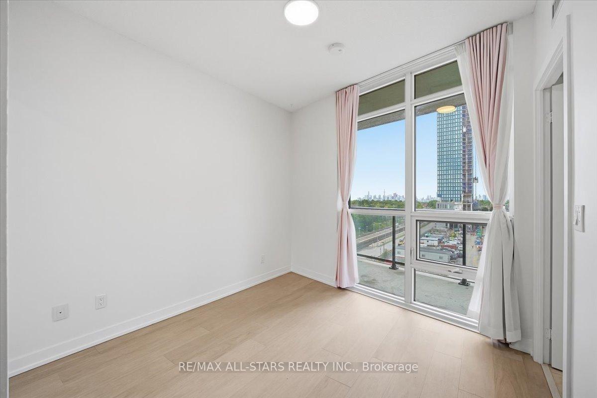 Photo 15 of Unit 824, 8 Trent Avenue, Toronto, East End-Danforth — HOMEH