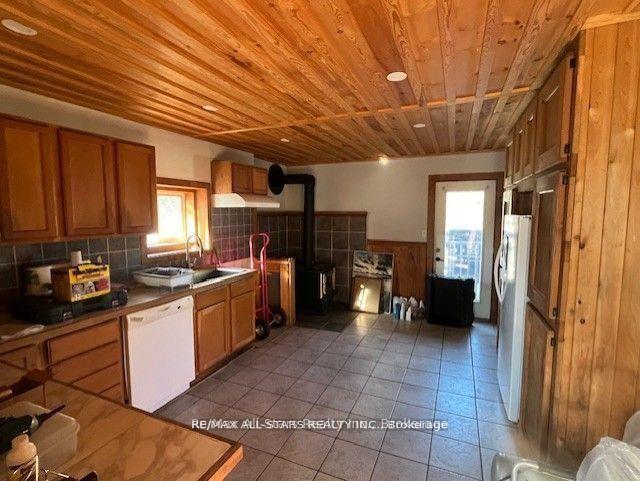 Photo 7 of 211 Burnt River Road, Kawartha Lakes, Somerville — HOMEH