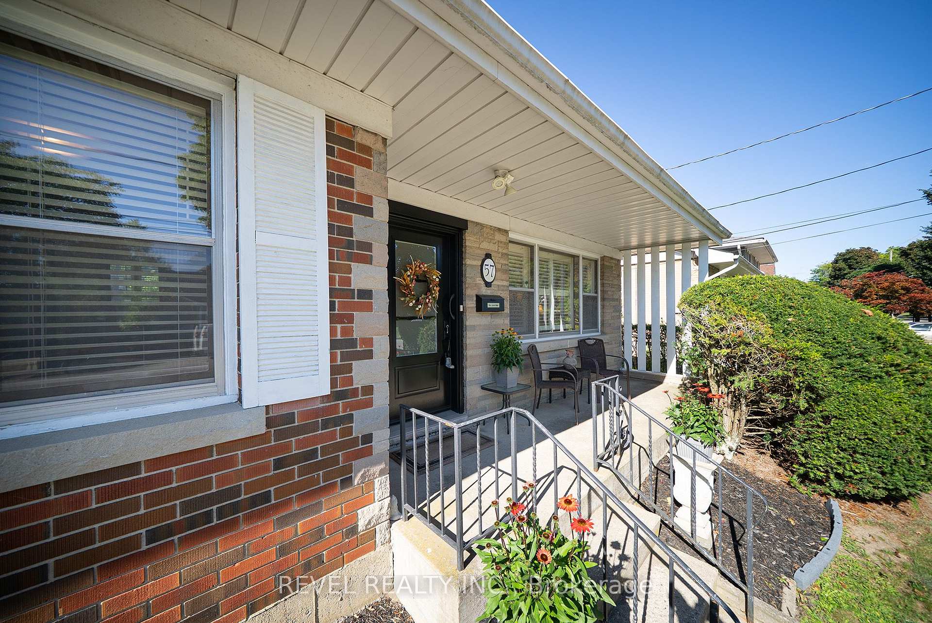 Photo 6 of 57 Devon Street, Brantford, Henderson-Sky Acres — HOMEH