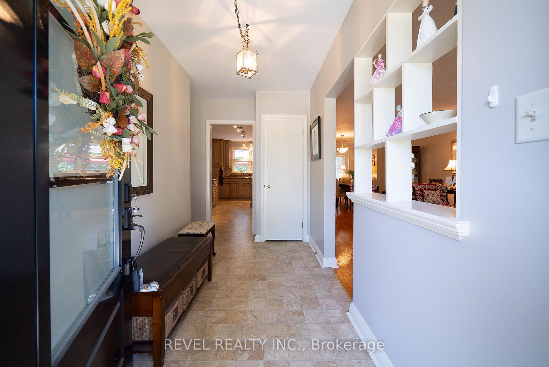 Photo 8 of 57 Devon Street, Brantford, Henderson-Sky Acres — HOMEH
