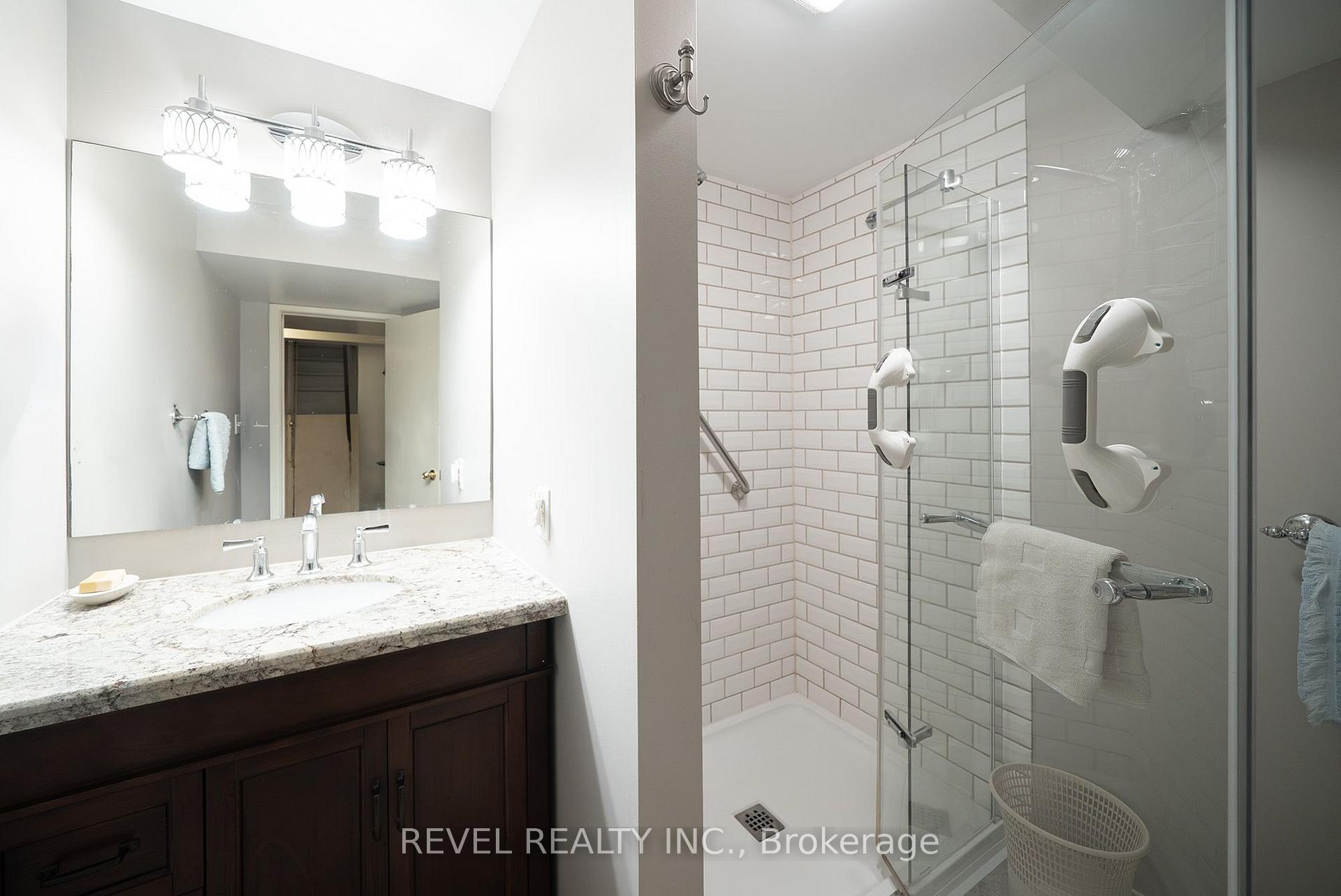 Photo 26 of 57 Devon Street, Brantford, Henderson-Sky Acres — HOMEH