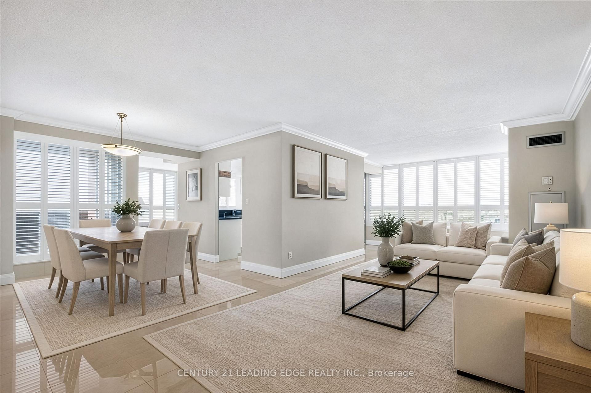 Photo 4 of Unit 1011, 33 Weldrick Road E, Richmond Hill, Observatory — HOMEH