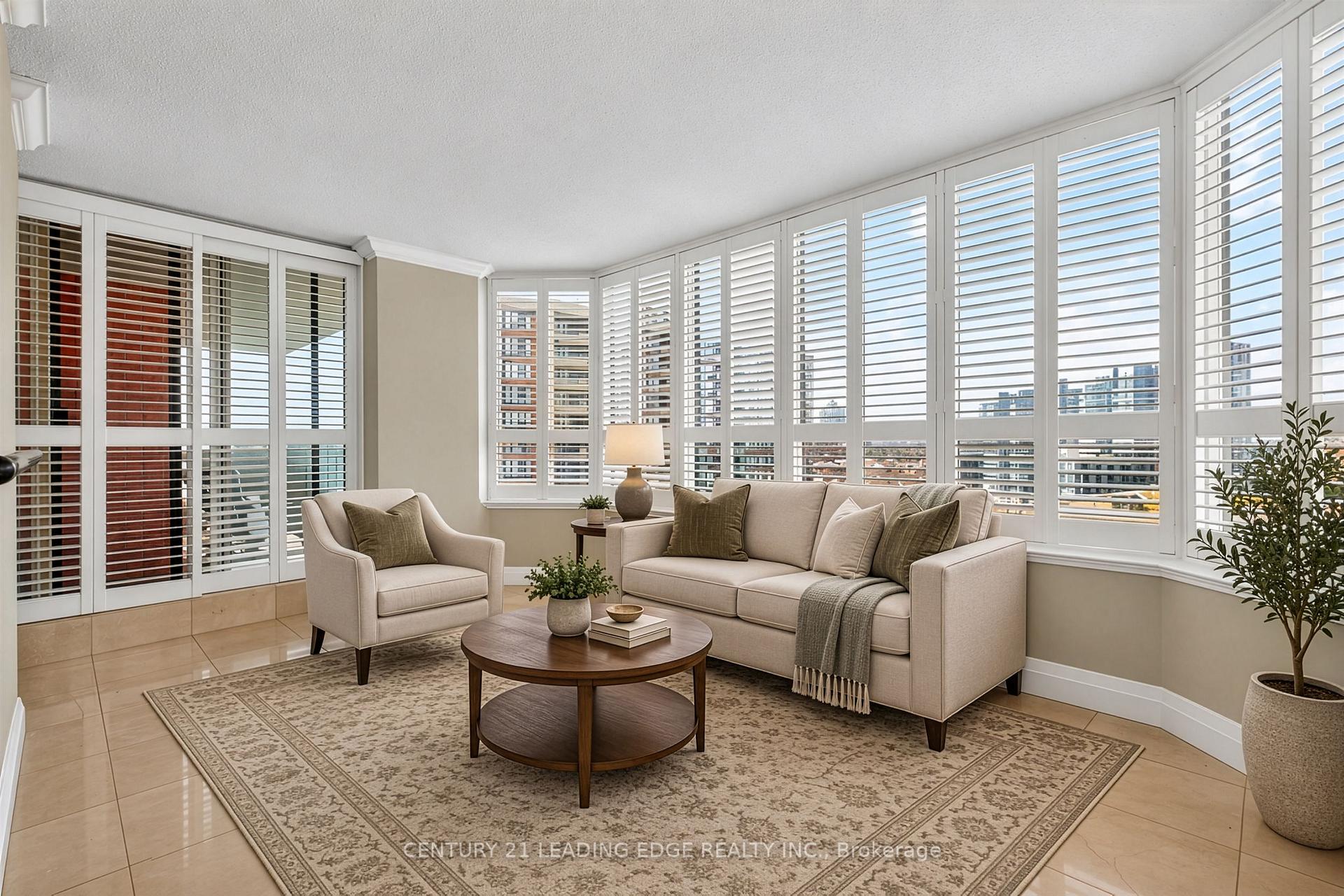 Photo 14 of Unit 1011, 33 Weldrick Road E, Richmond Hill, Observatory — HOMEH