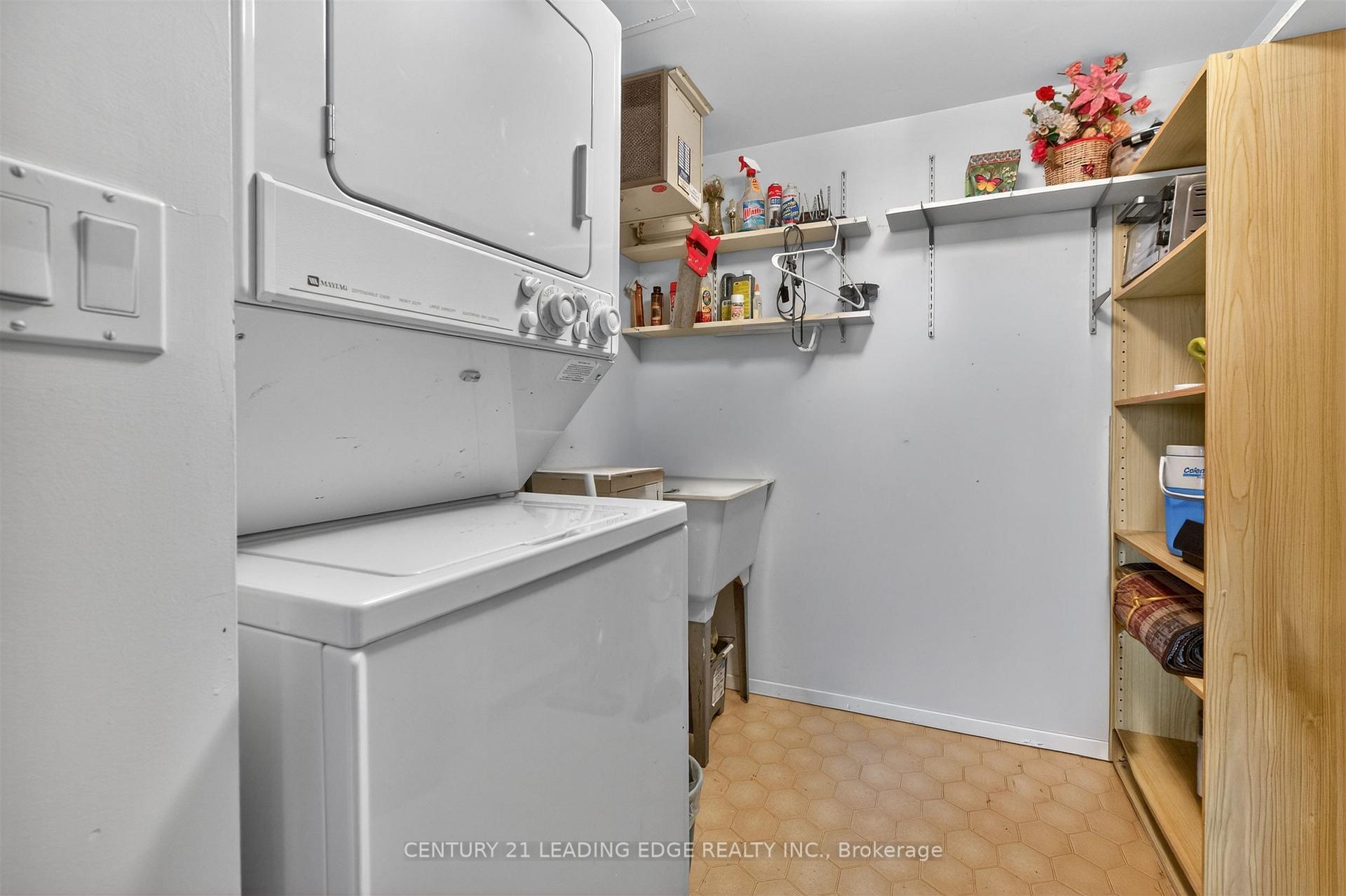 Photo 28 of Unit 1011, 33 Weldrick Road E, Richmond Hill, Observatory — HOMEH