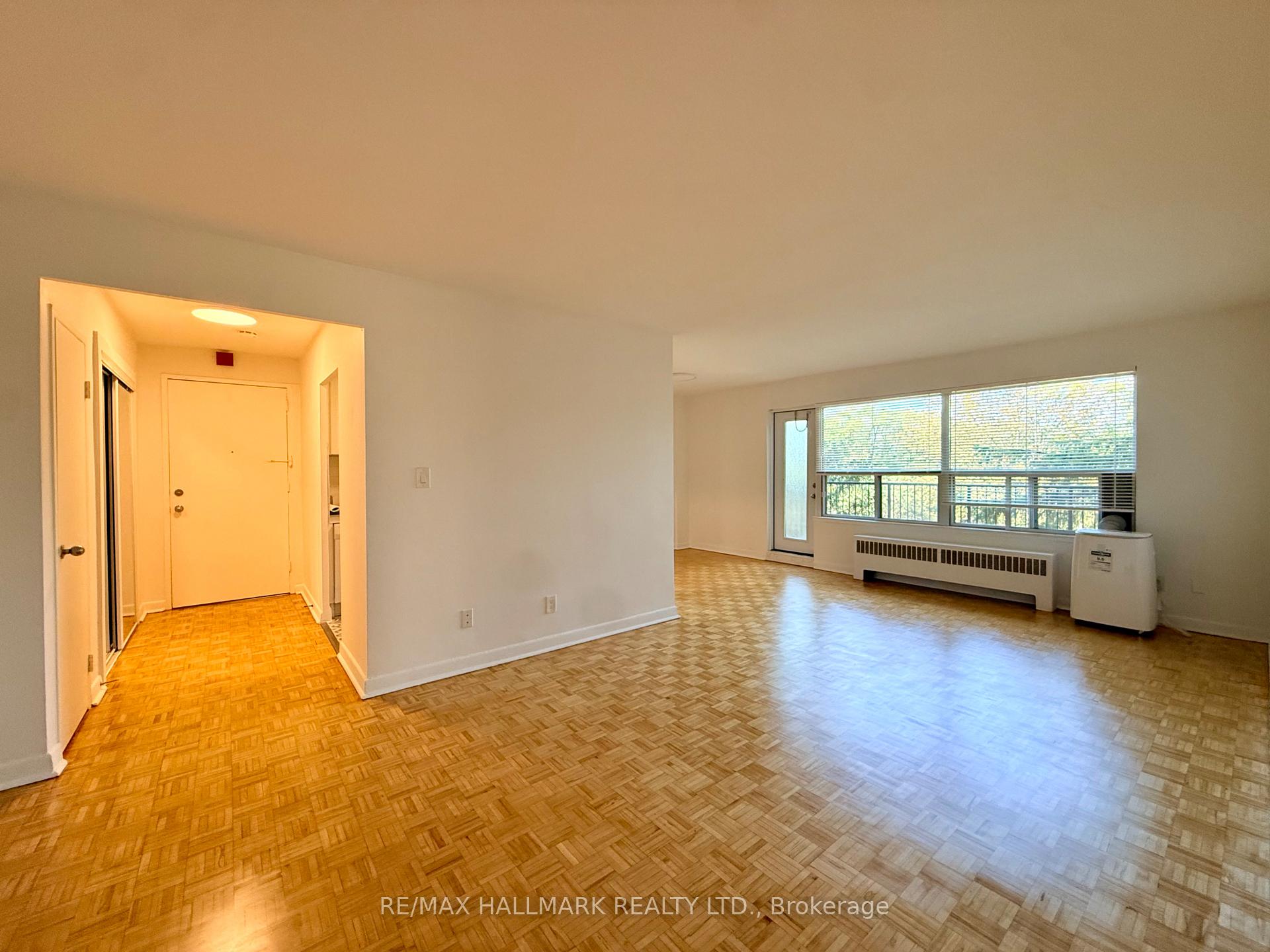 Photo 2 of Unit 305, 28 Upper Canada Drive, North York, St. Andrew-Windfields — HOMEH