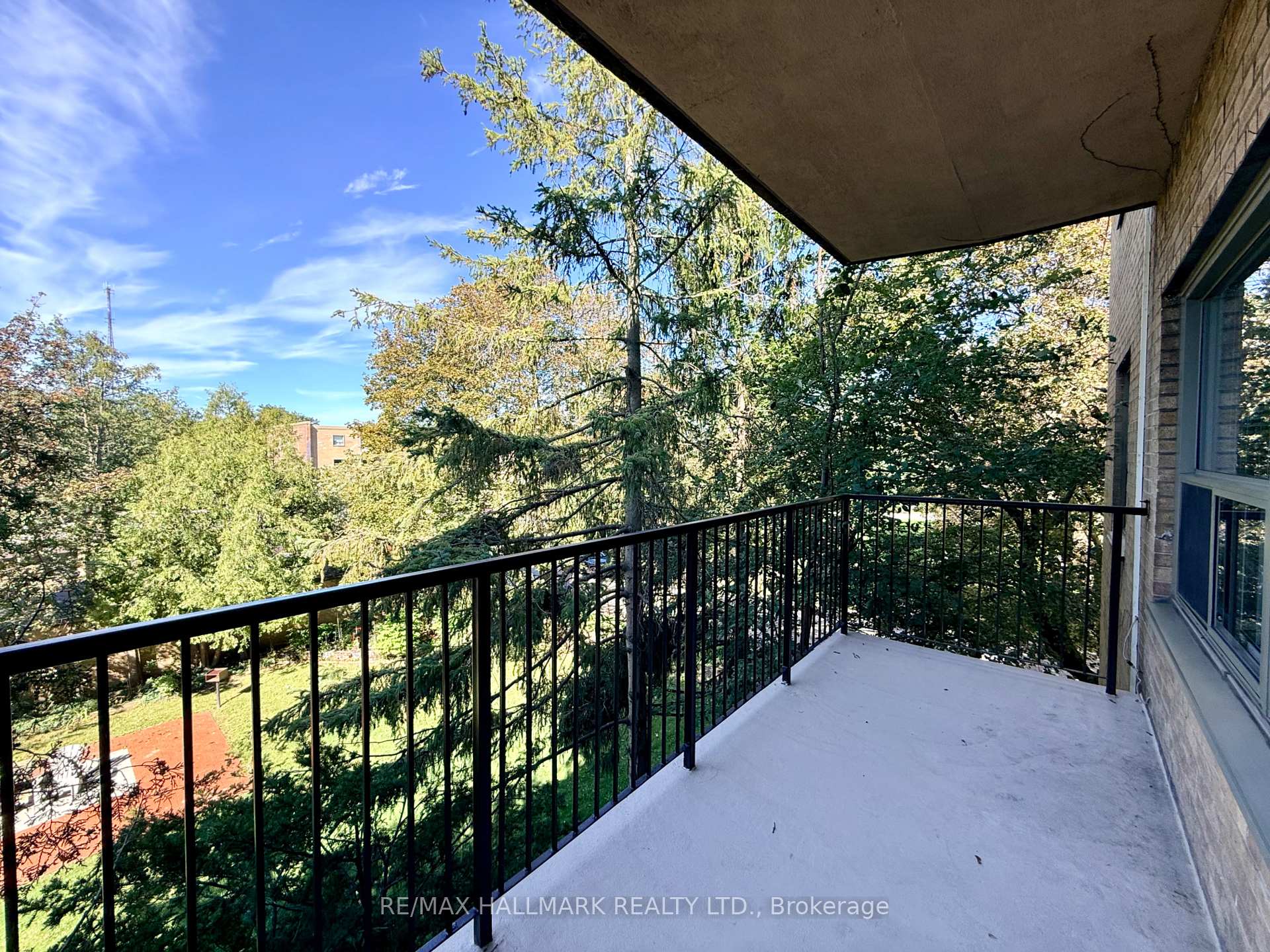 Photo 12 of Unit 305, 28 Upper Canada Drive, North York, St. Andrew-Windfields — HOMEH