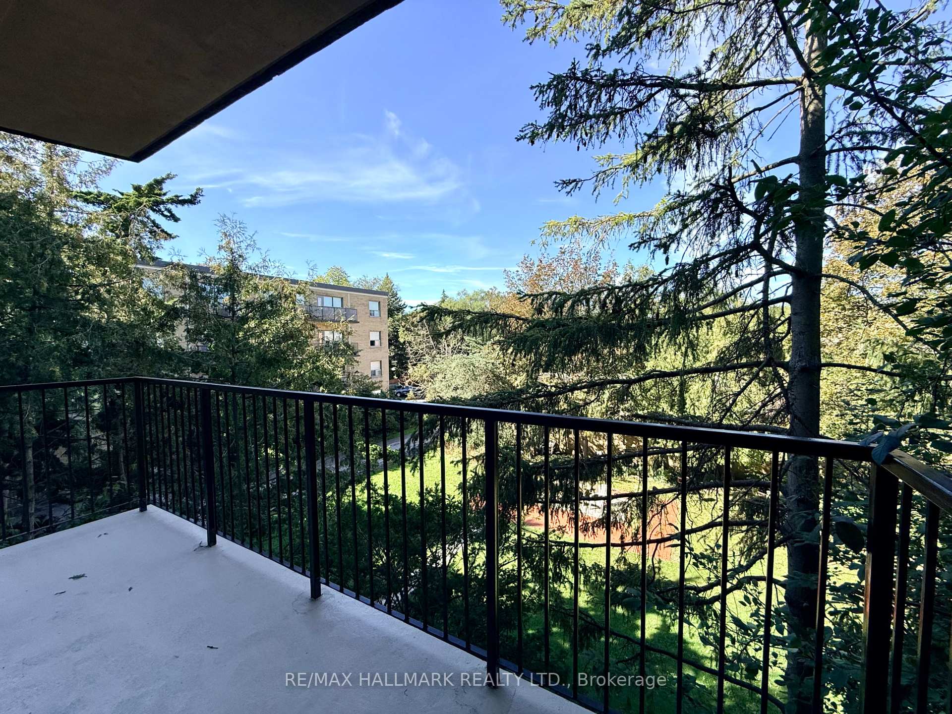 Photo 13 of Unit 305, 28 Upper Canada Drive, North York, St. Andrew-Windfields — HOMEH