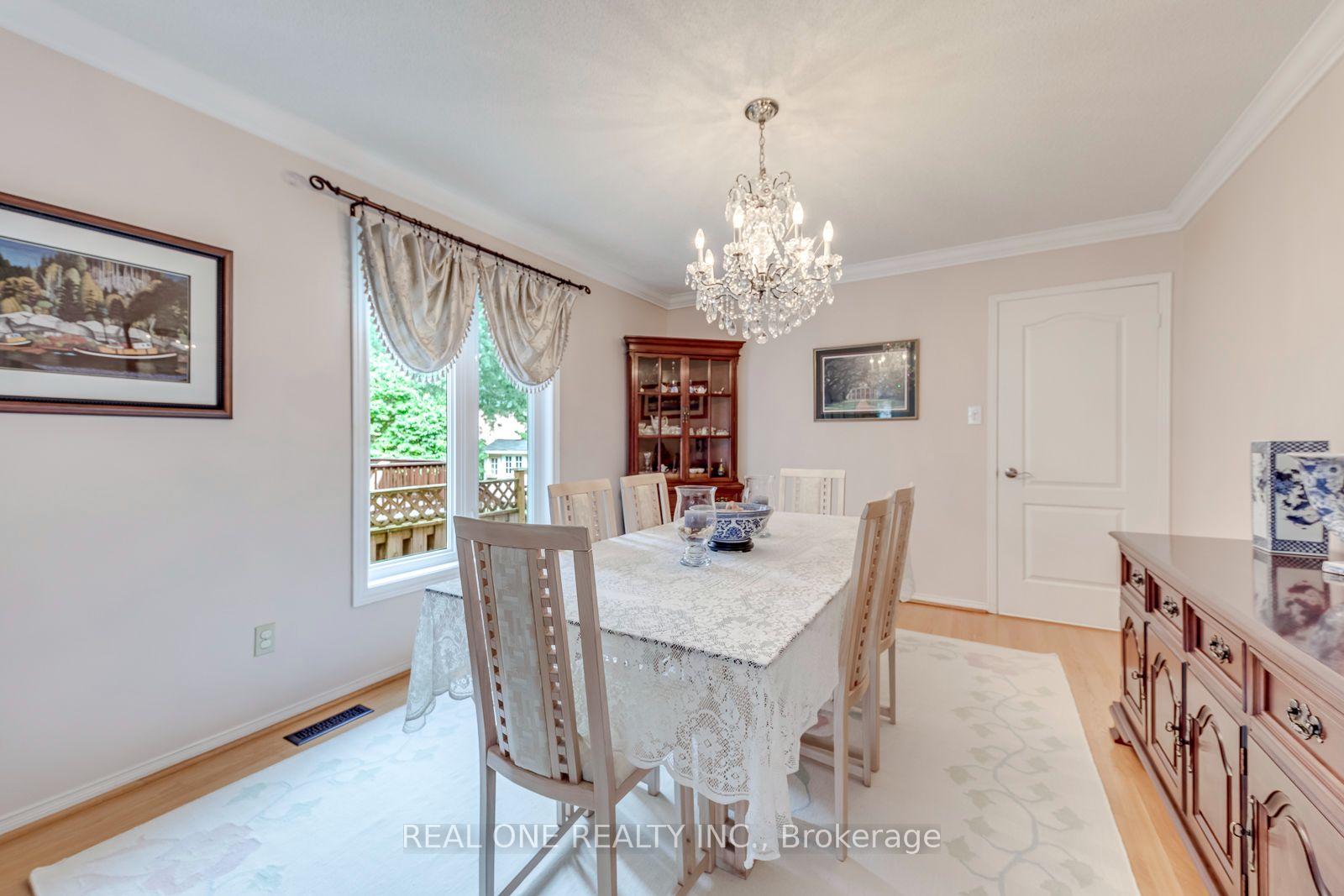 Photo 11 of 415 March Crescent, Oakville, River Oaks — HOMEH