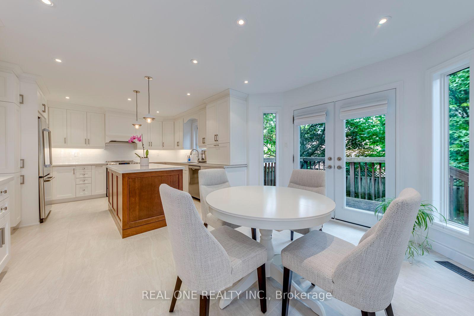 Photo 16 of 415 March Crescent, Oakville, River Oaks — HOMEH
