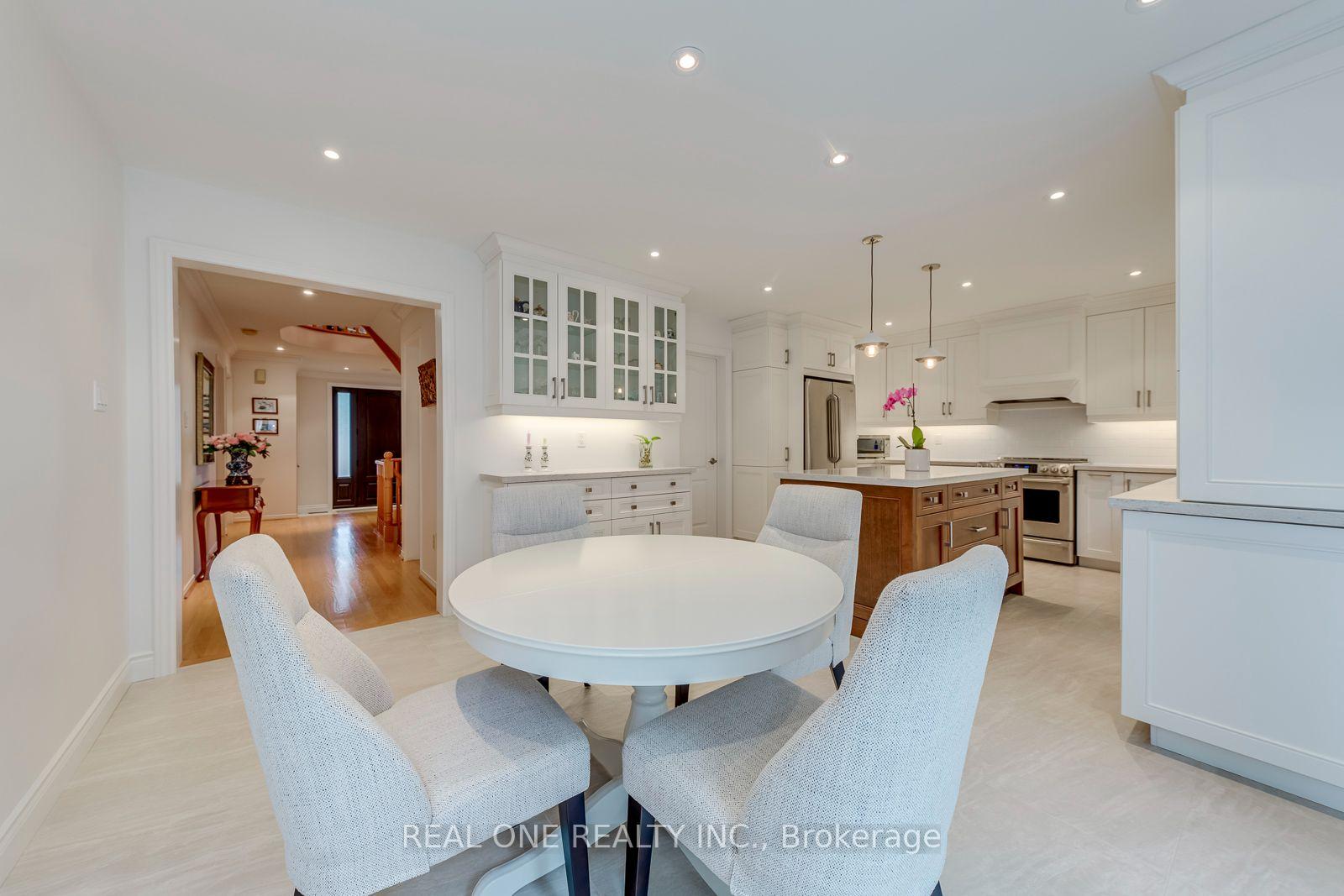 Photo 18 of 415 March Crescent, Oakville, River Oaks — HOMEH
