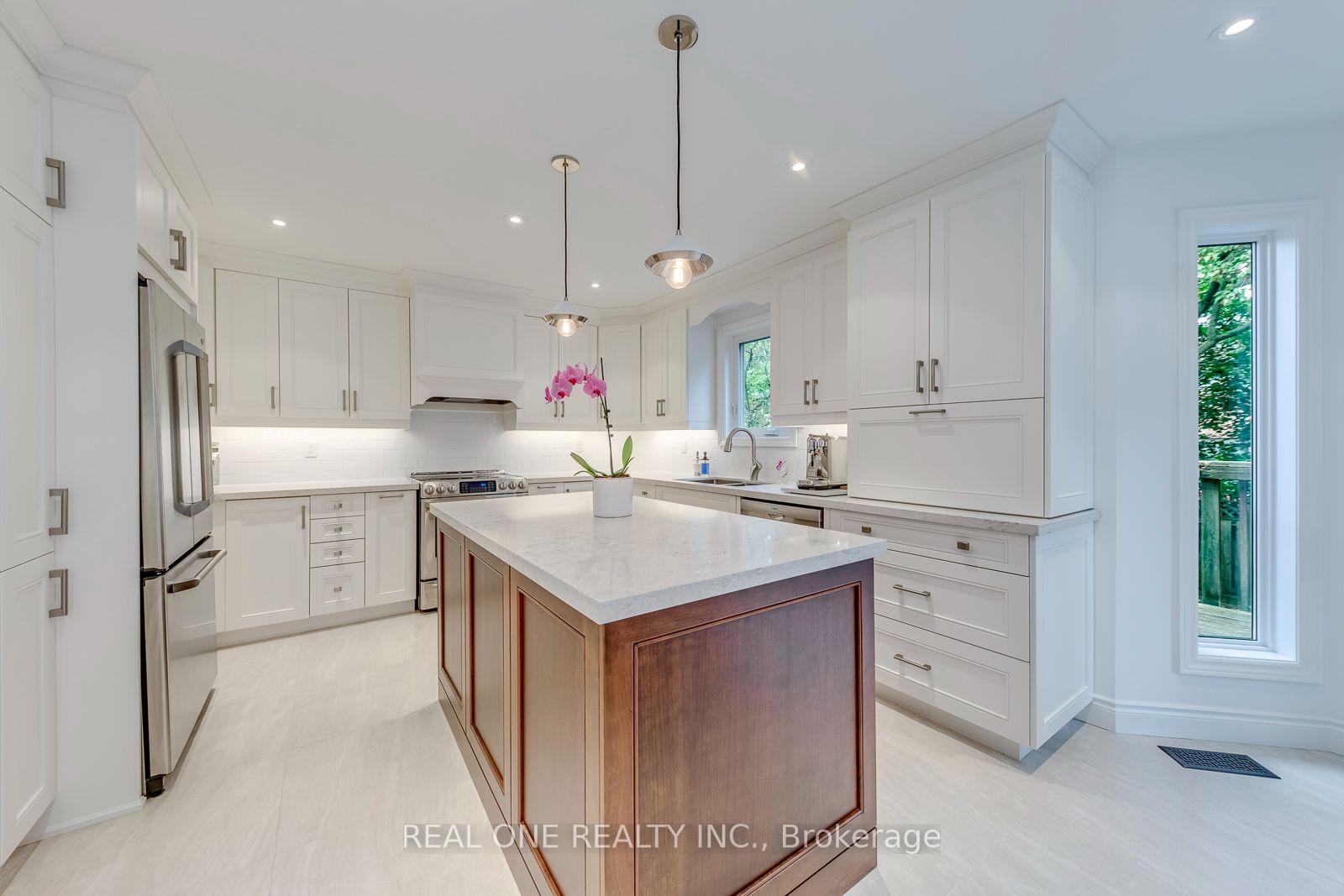 Photo 19 of 415 March Crescent, Oakville, River Oaks — HOMEH