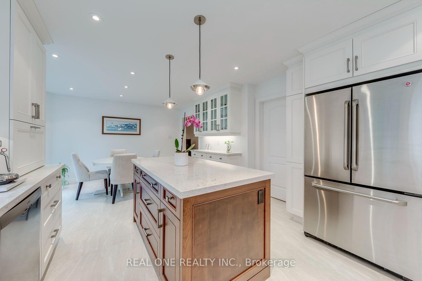 Photo 21 of 415 March Crescent, Oakville, River Oaks — HOMEH