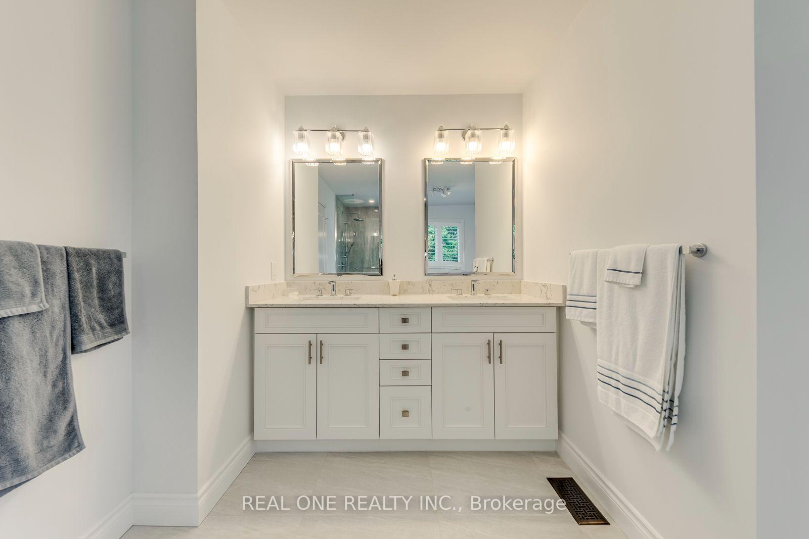 Photo 32 of 415 March Crescent, Oakville, River Oaks — HOMEH