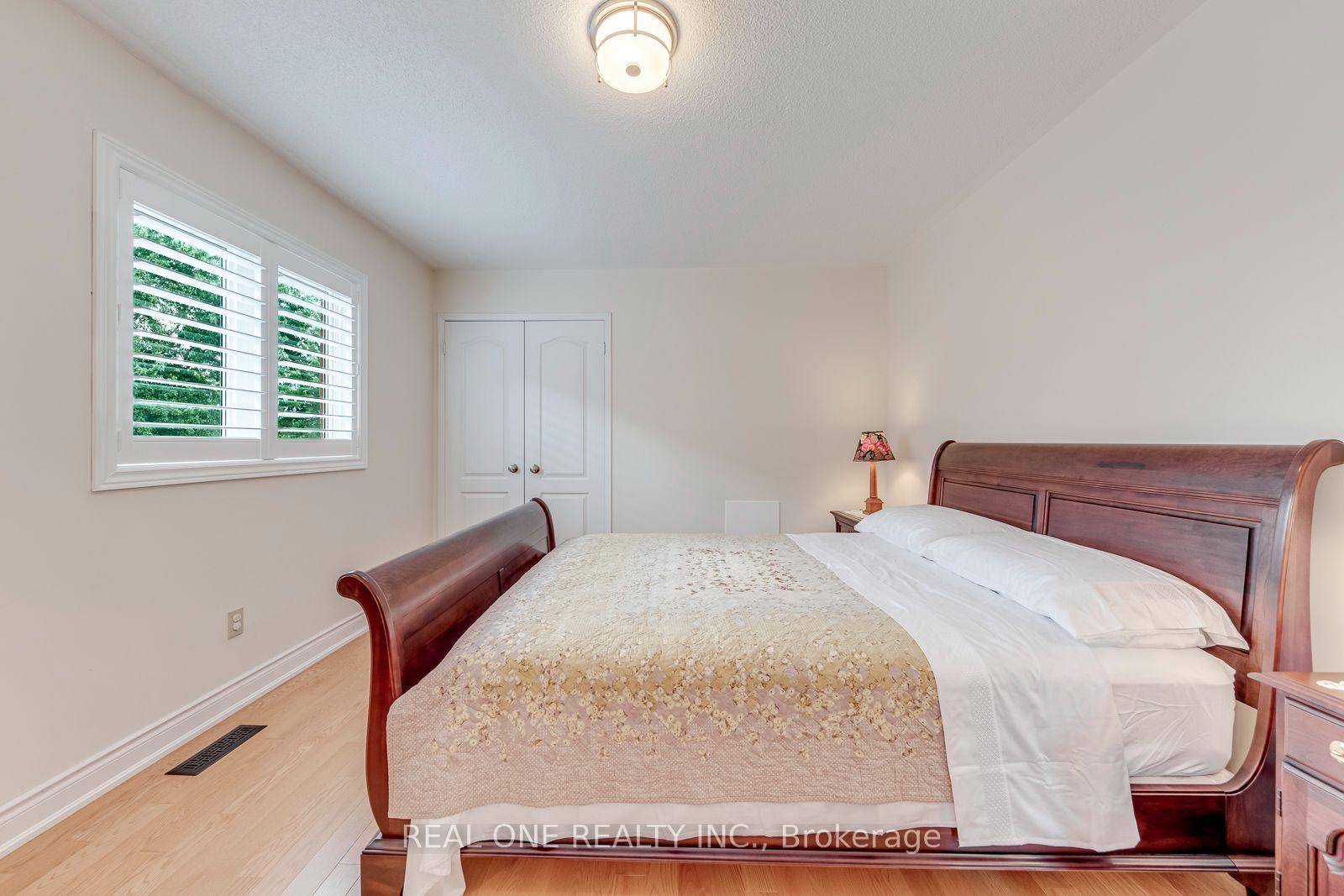 Photo 36 of 415 March Crescent, Oakville, River Oaks — HOMEH