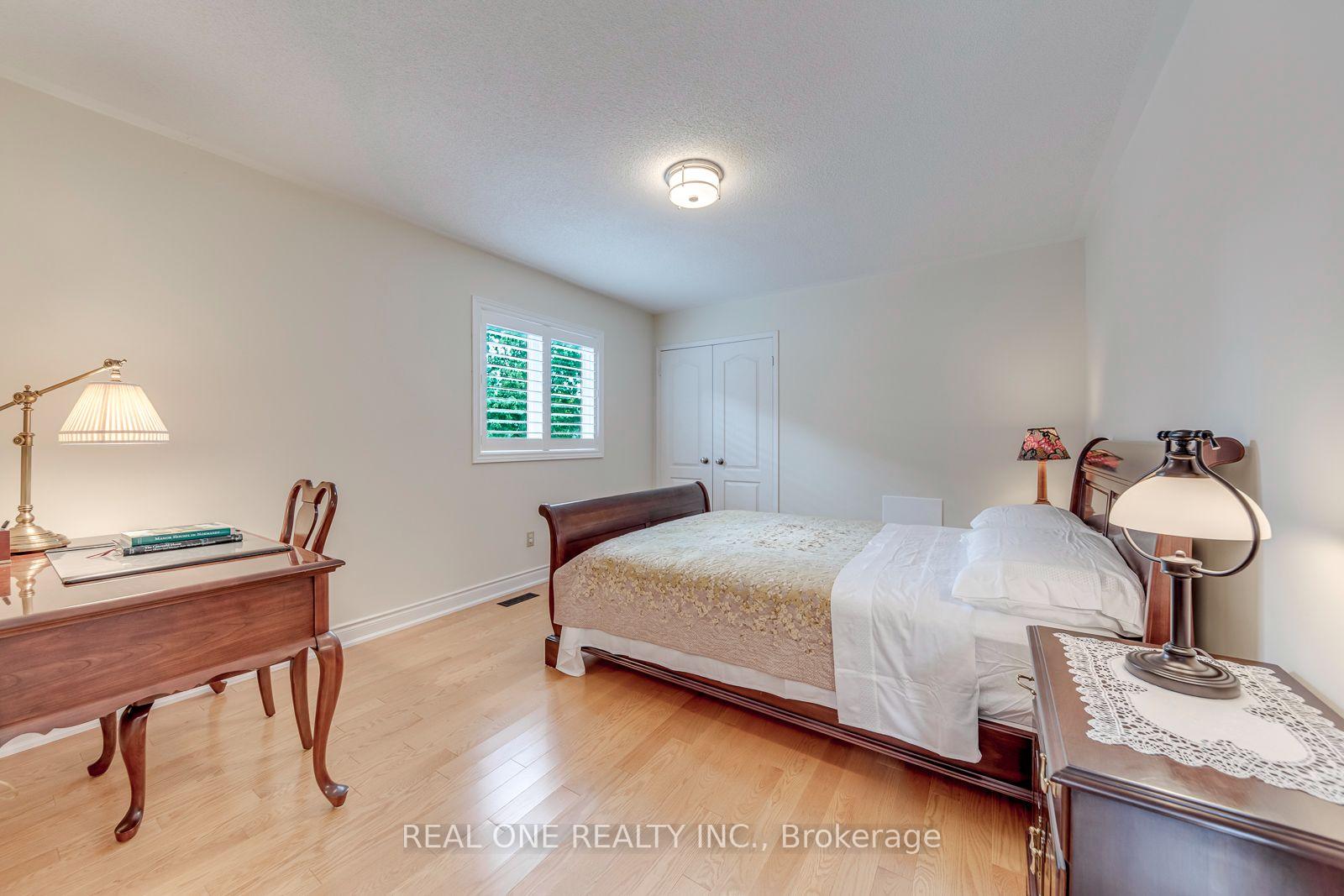 Photo 37 of 415 March Crescent, Oakville, River Oaks — HOMEH