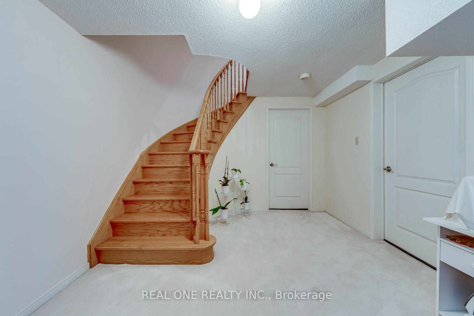 Photo 43 of 415 March Crescent, Oakville, River Oaks — HOMEH