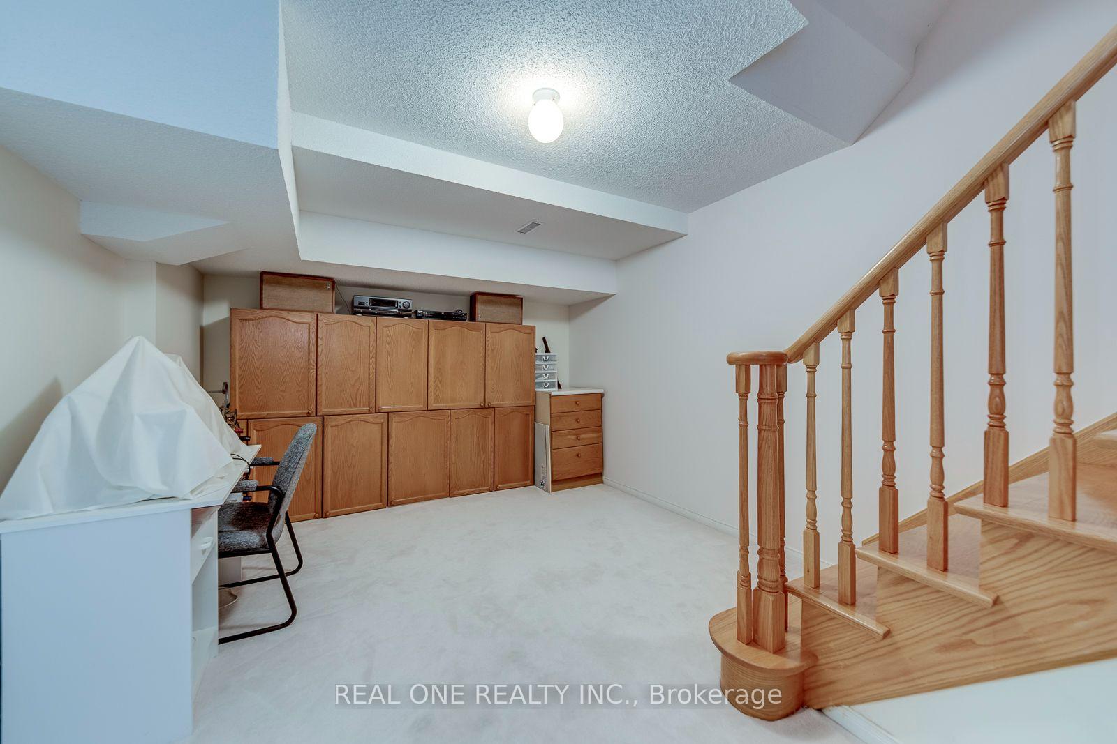 Photo 44 of 415 March Crescent, Oakville, River Oaks — HOMEH