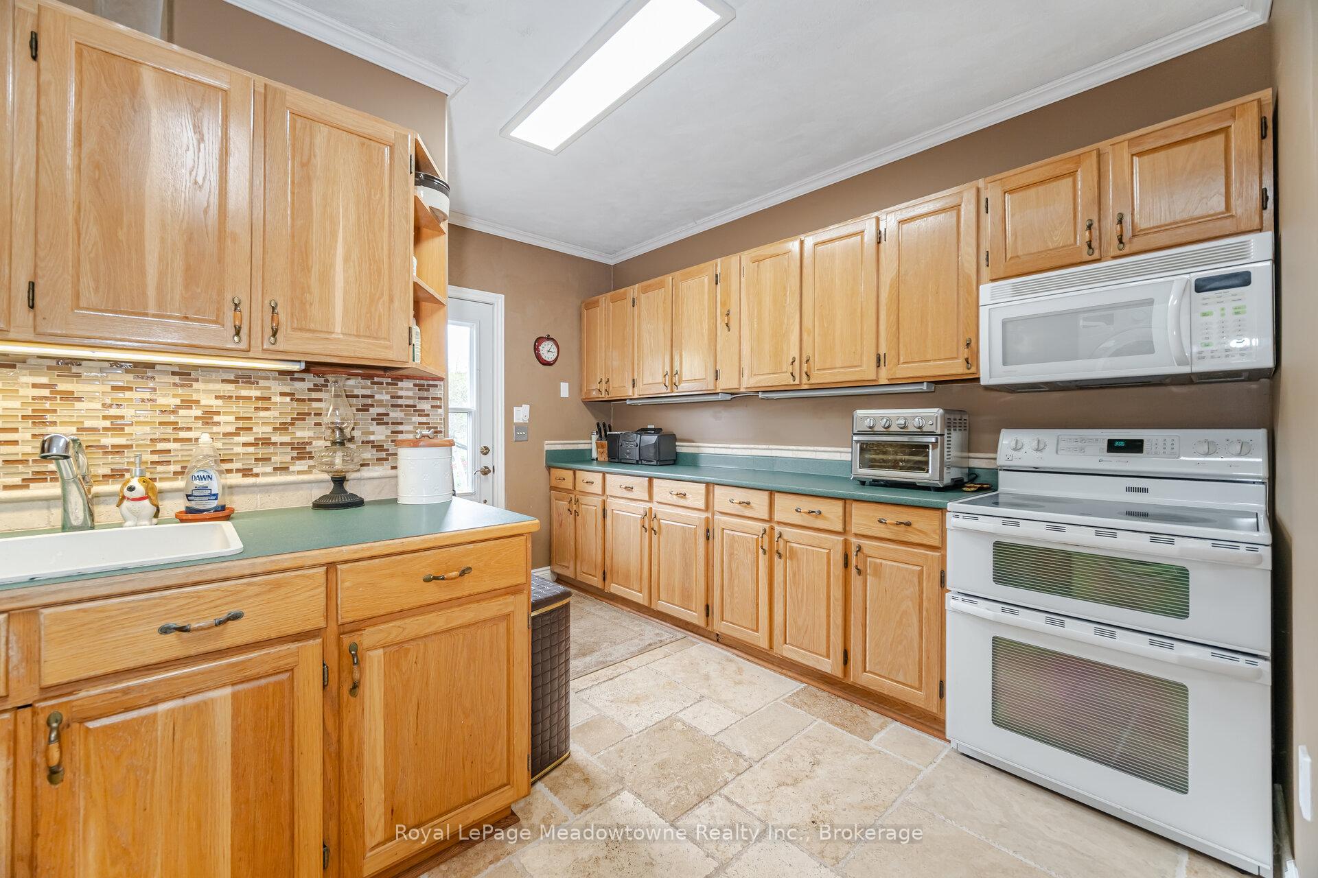 Photo 20 of 11302 Regional Rd 25, Halton Hills, Rural Esquesing — HOMEH