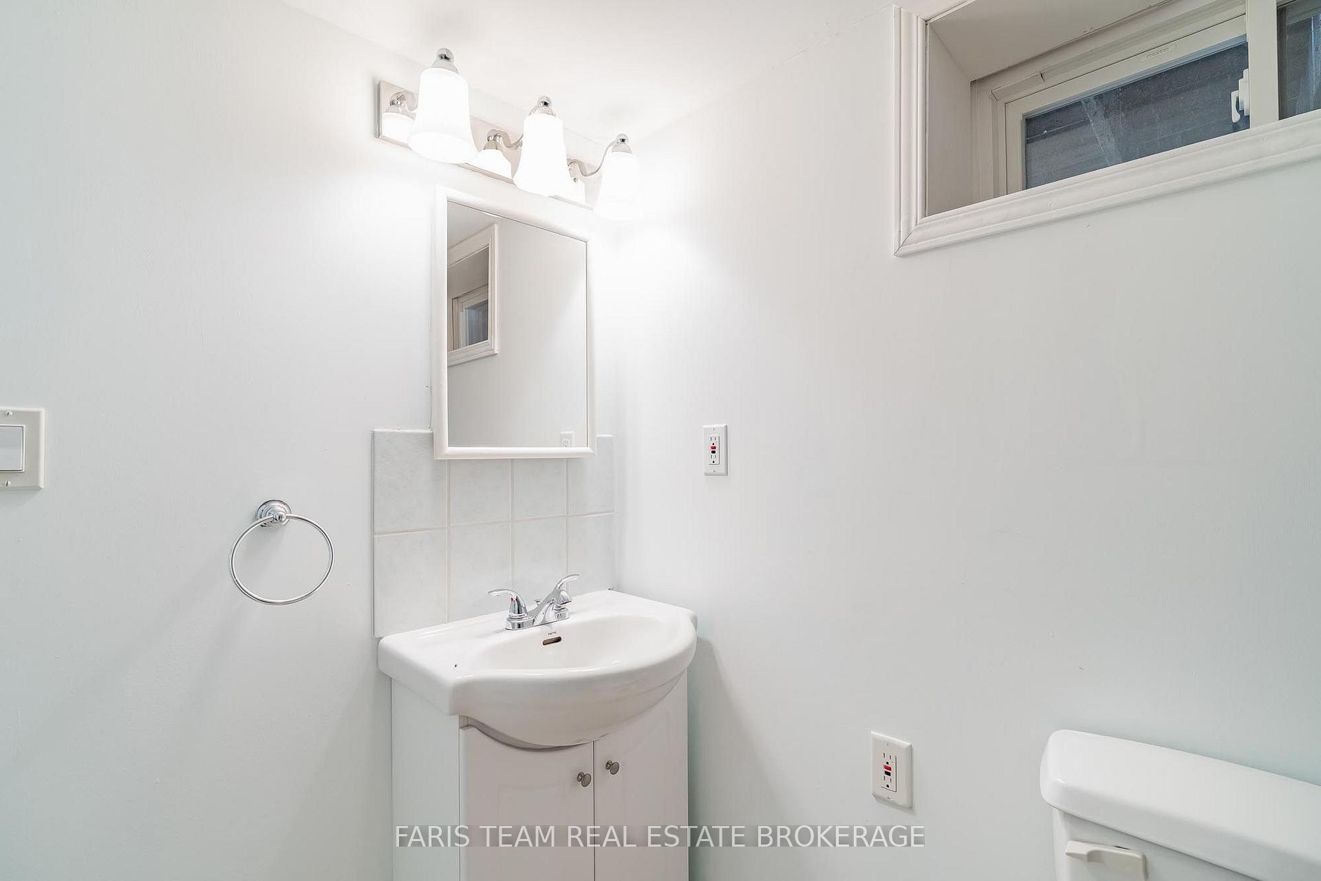 Photo 37 of 18 Holgate Street, Barrie, Allandale — HOMEH