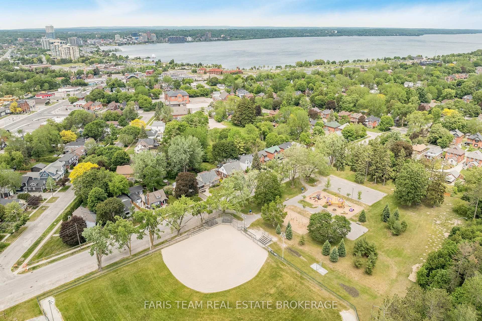 Photo 49 of 18 Holgate Street, Barrie, Allandale — HOMEH