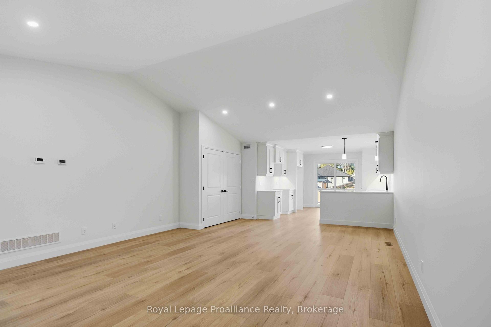 Photo 11 of 20 Clayton John Avenue, Brighton, Rural Brighton — HOMEH