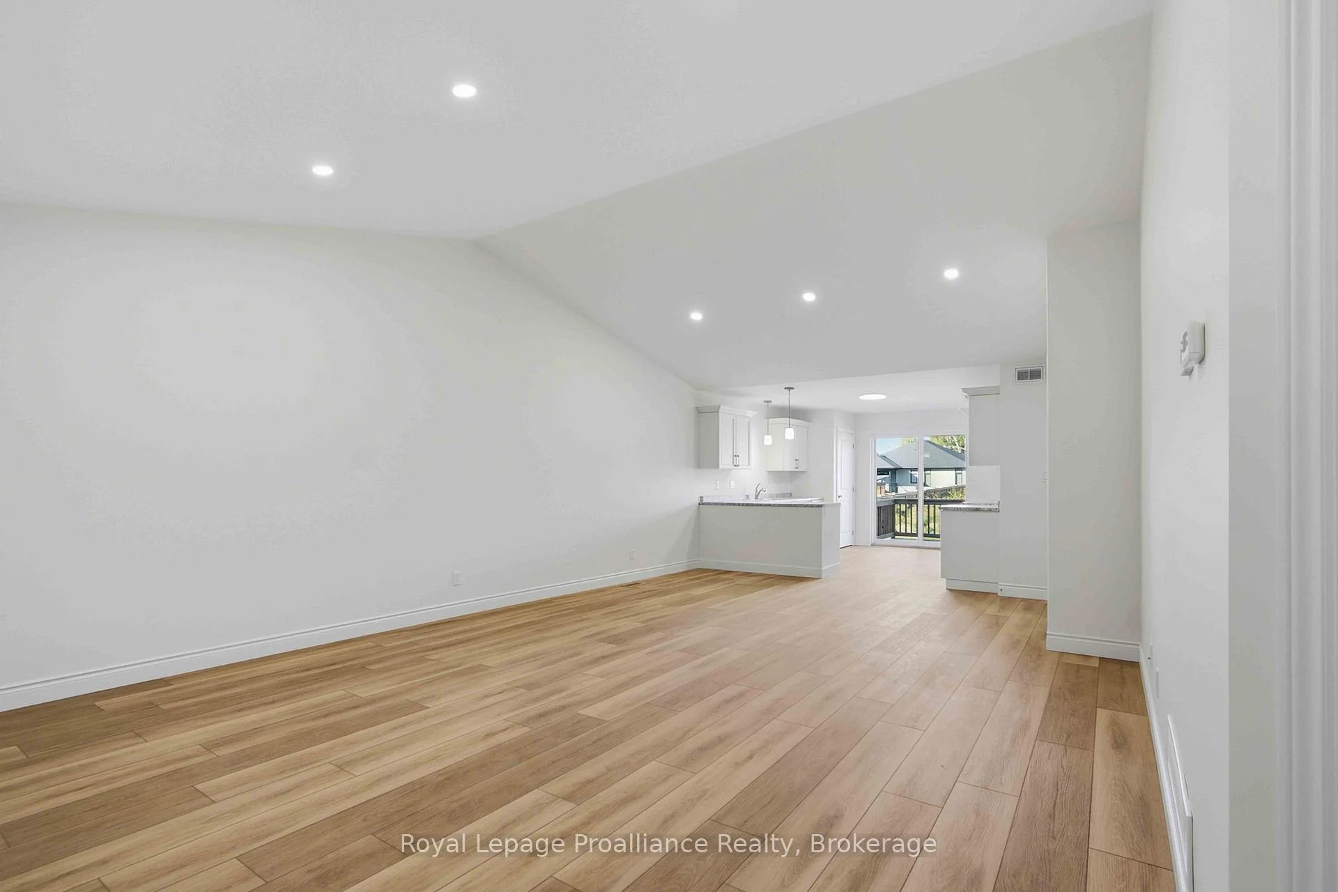 Photo 10 of 20 Clayton John Avenue, Brighton, Rural Brighton — HOMEH
