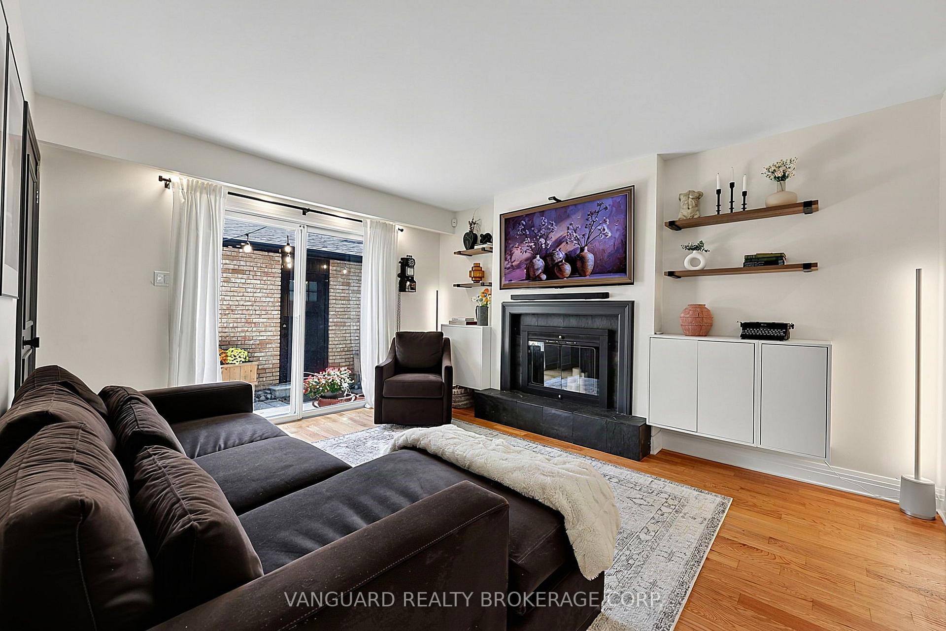 Photo 9 of 336 Dingle Court, Caledon, Bolton North — HOMEH