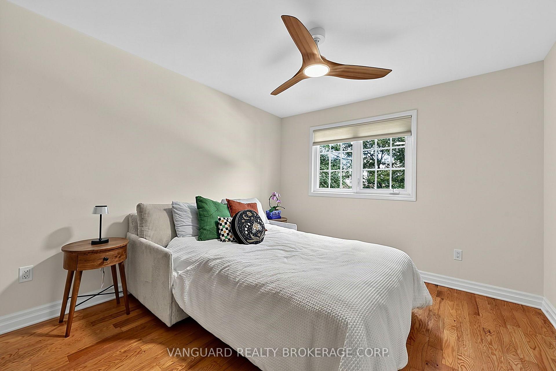 Photo 14 of 336 Dingle Court, Caledon, Bolton North — HOMEH