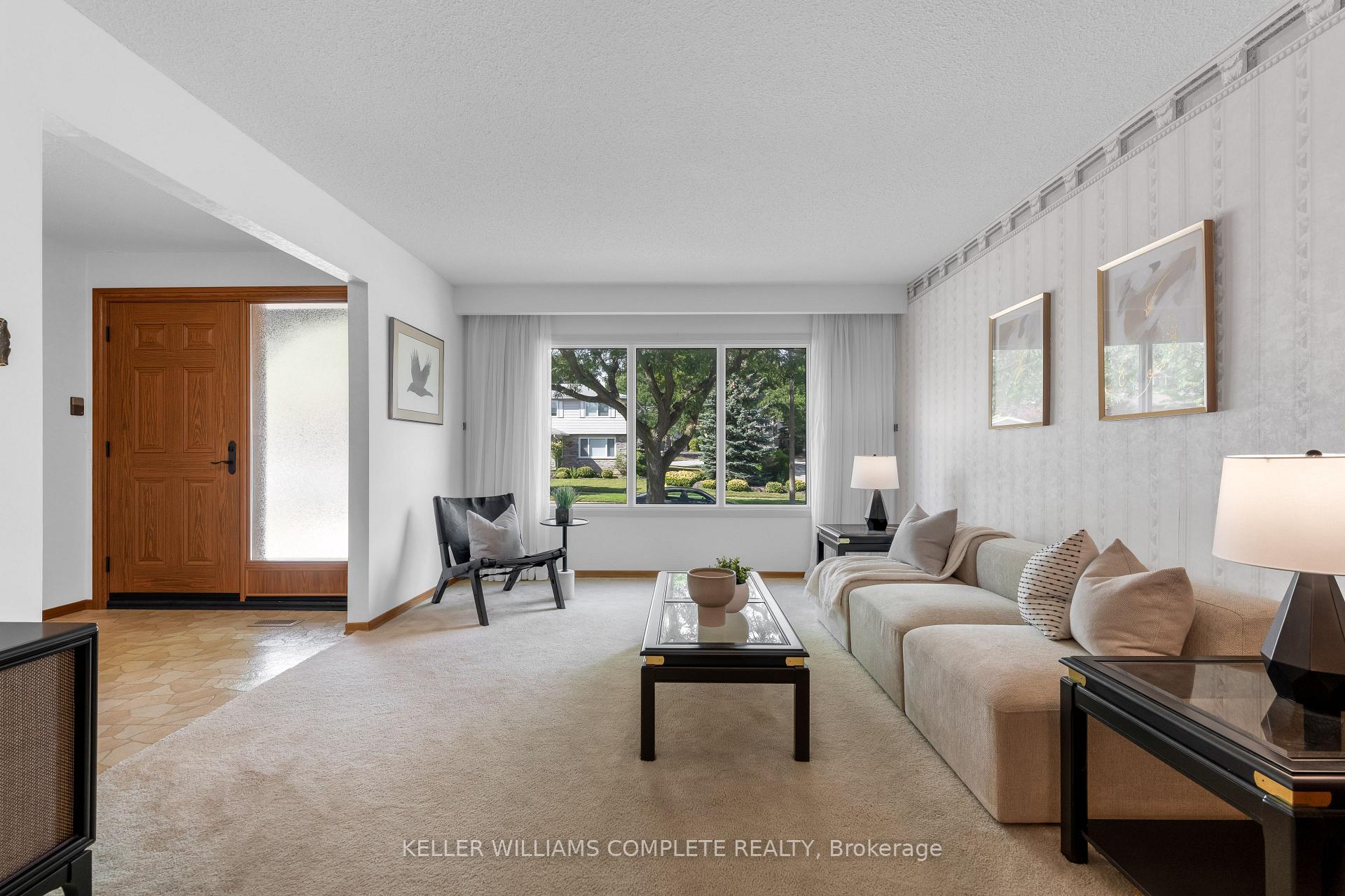 Photo 5 of 2134 Cartier Crescent, Burlington, Brant Hills — HOMEH