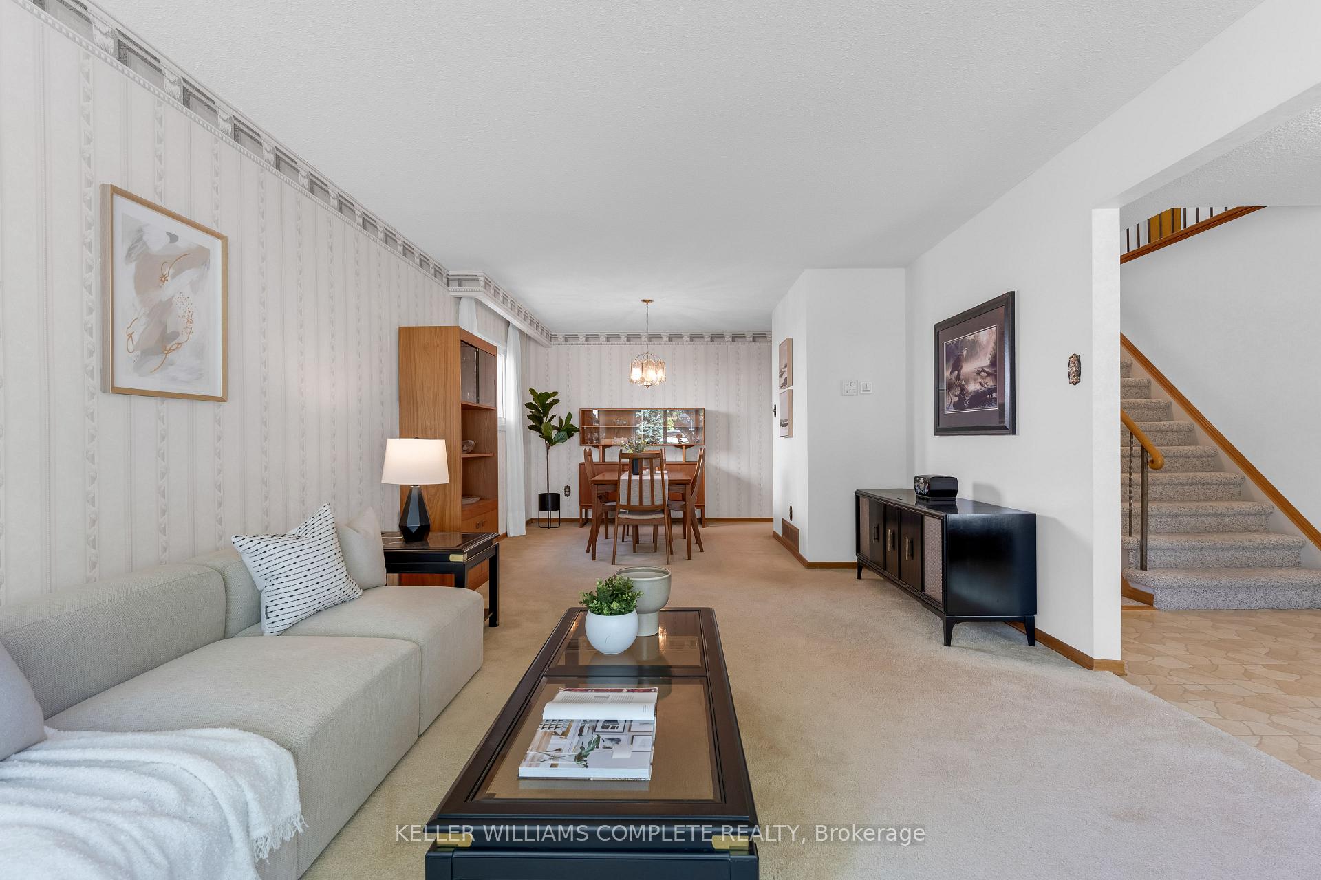 Photo 7 of 2134 Cartier Crescent, Burlington, Brant Hills — HOMEH