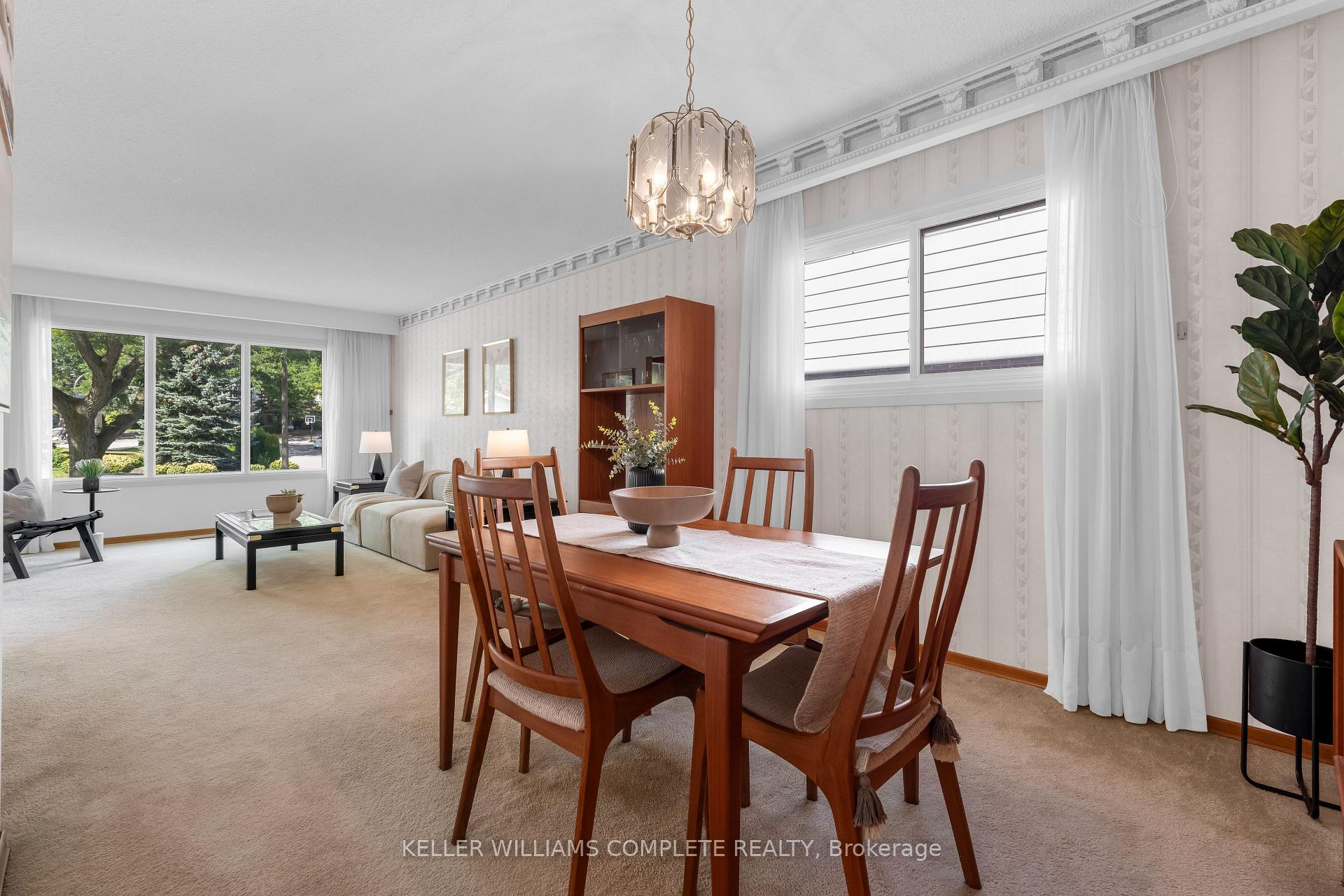 Photo 9 of 2134 Cartier Crescent, Burlington, Brant Hills — HOMEH