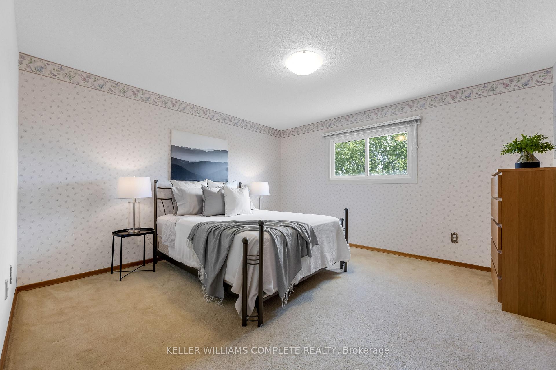 Photo 26 of 2134 Cartier Crescent, Burlington, Brant Hills — HOMEH